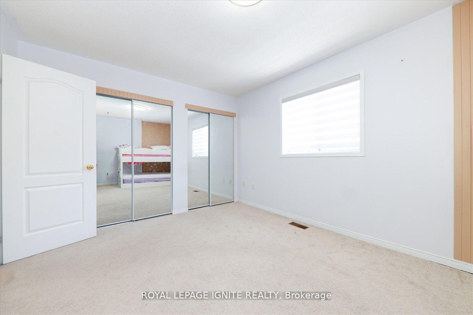 Photo 17 of 355 Sparrow Circle, Pickering, Highbush — HOMEH