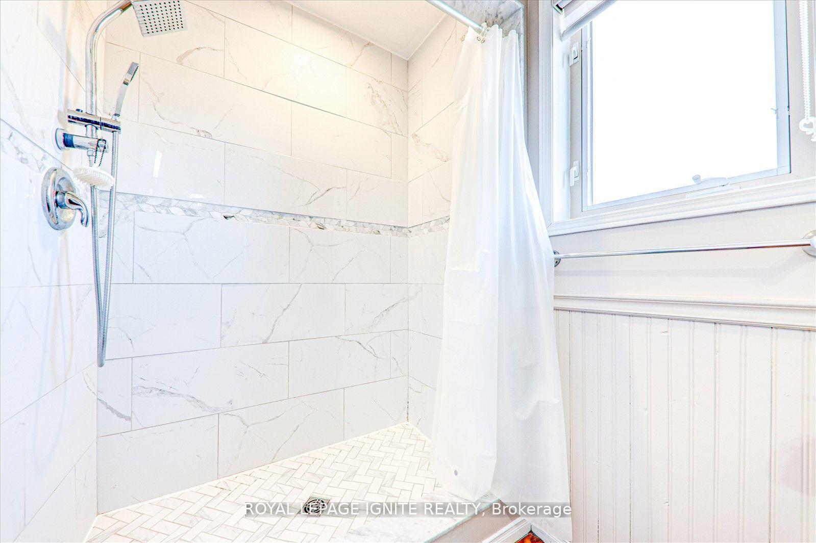 Photo 25 of 355 Sparrow Circle, Pickering, Highbush — HOMEH