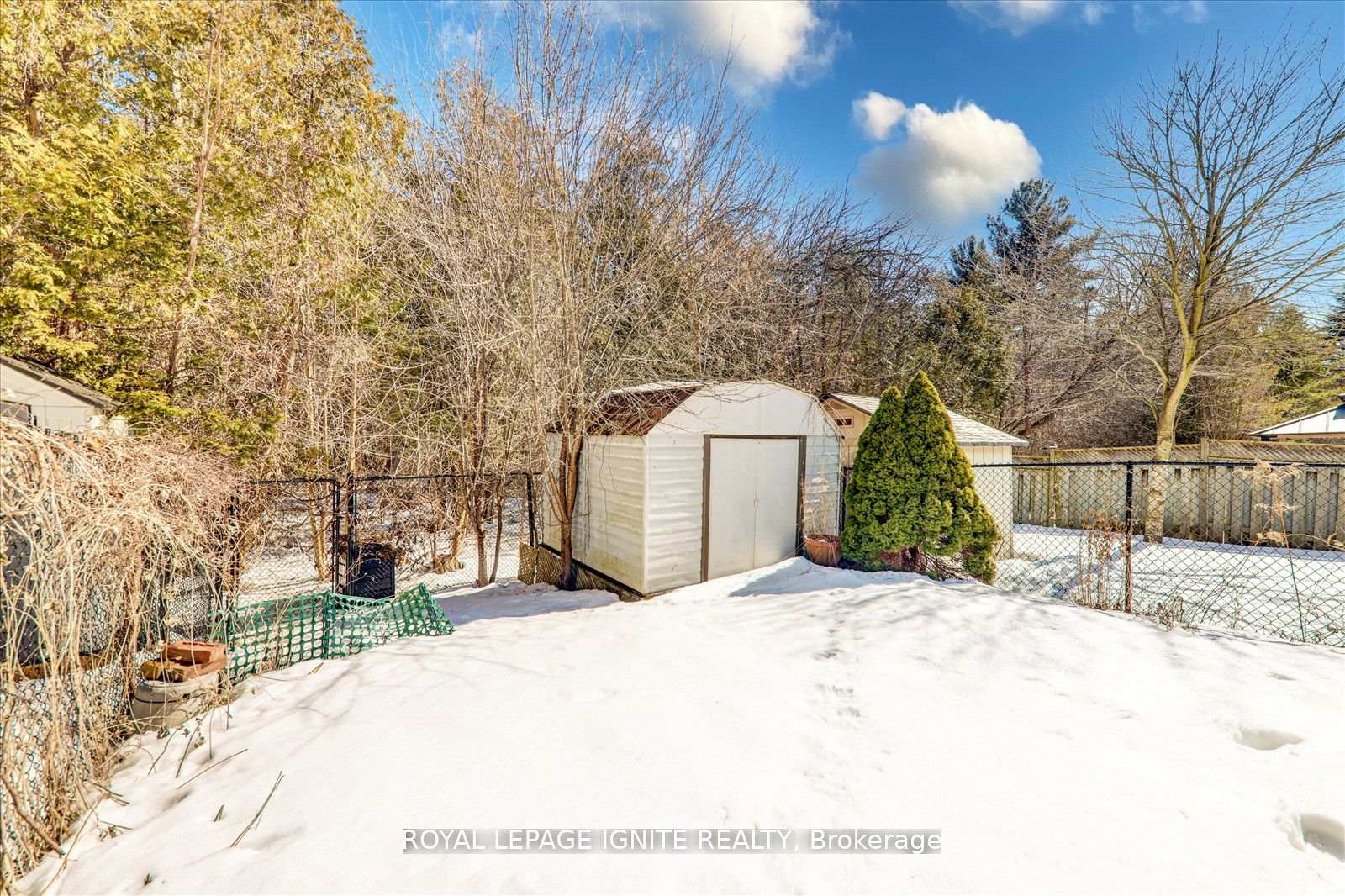 Photo 33 of 355 Sparrow Circle, Pickering, Highbush — HOMEH