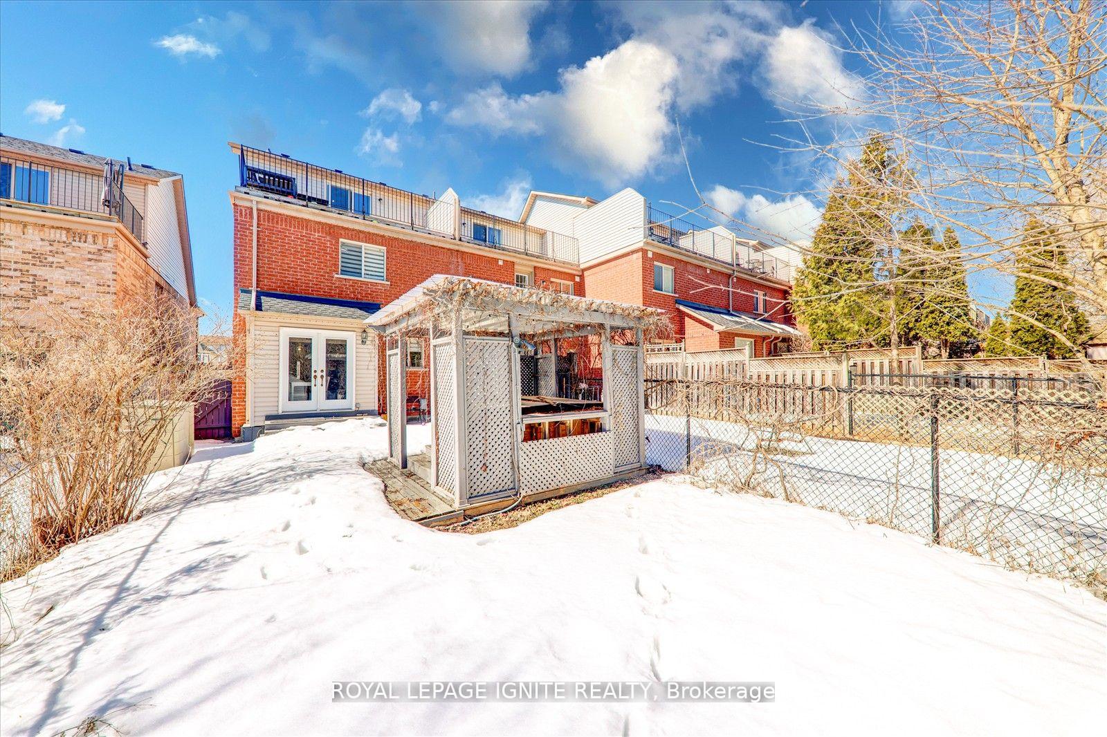 Photo 34 of 355 Sparrow Circle, Pickering, Highbush — HOMEH