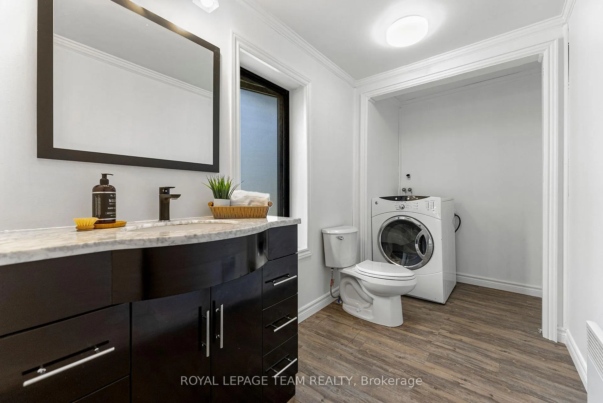Photo 24 of 47 Bonnechere Street N, Renfrew — HOMEH