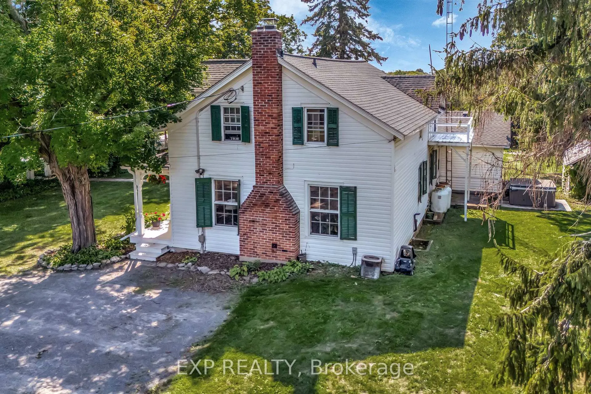 Photo 6 of 141 & 142 Station Road, Prince Edward County, Hillier Ward — HOMEH