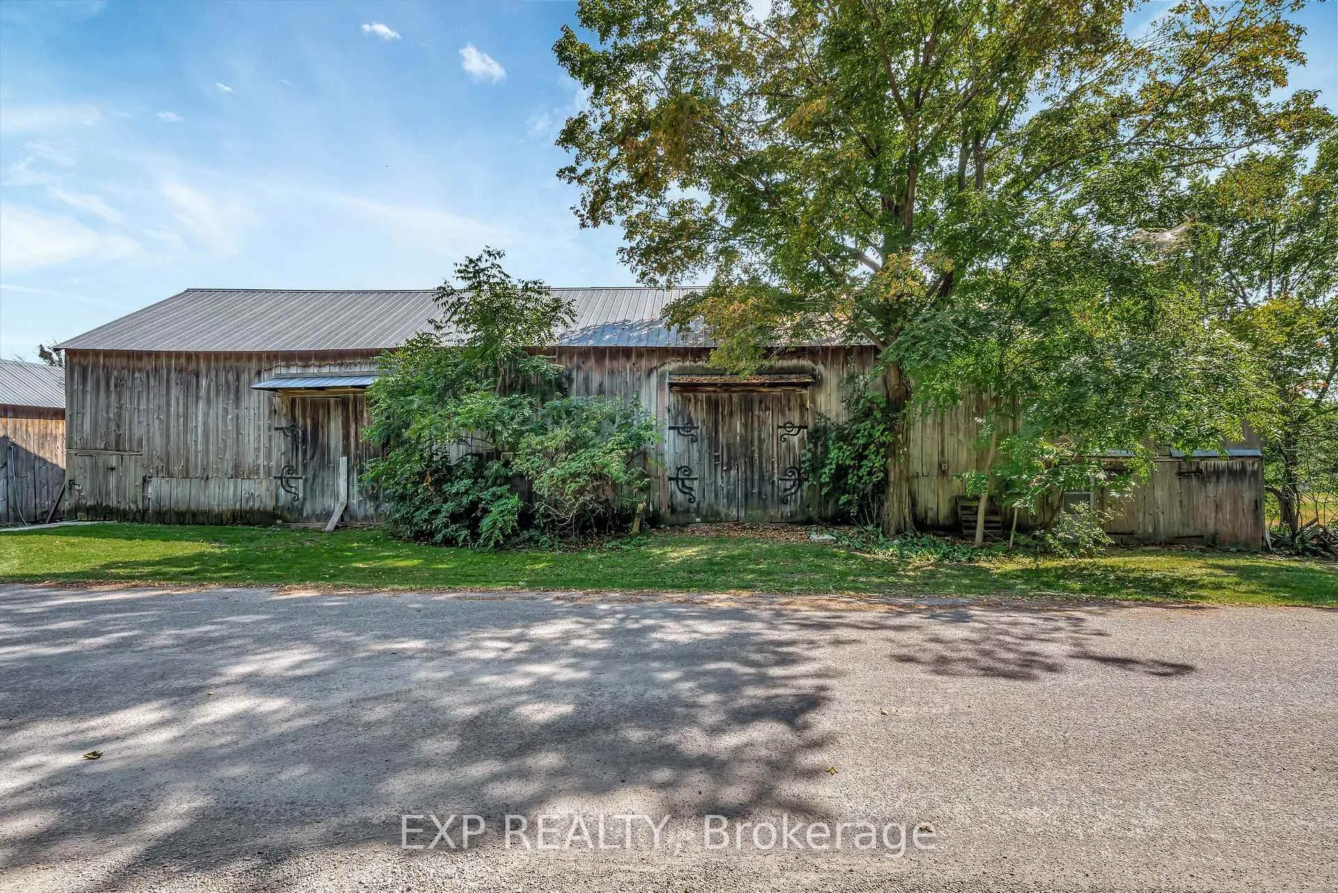 Photo 8 of 141 & 142 Station Road, Prince Edward County, Hillier Ward — HOMEH