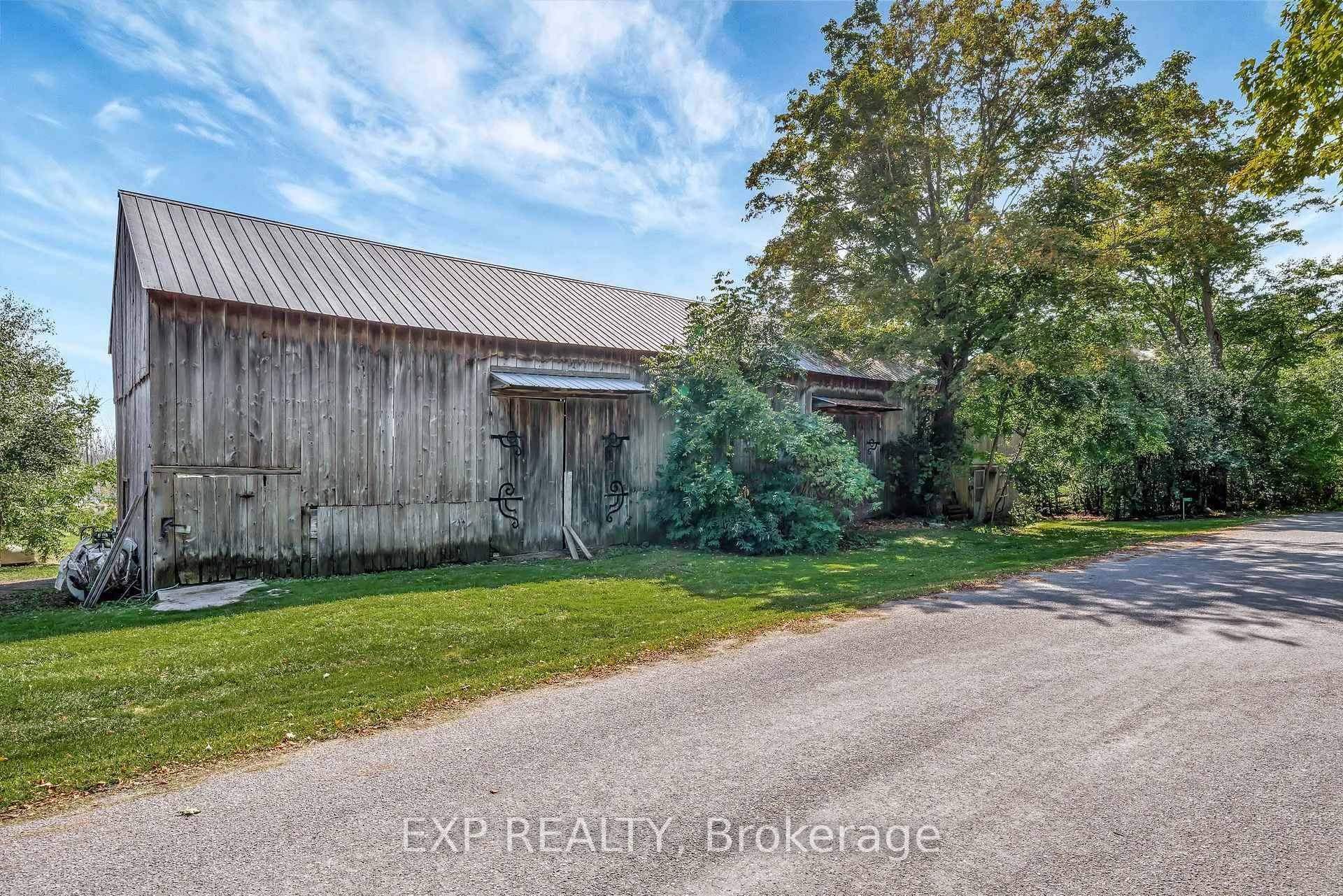 Photo 9 of 141 & 142 Station Road, Prince Edward County, Hillier Ward — HOMEH