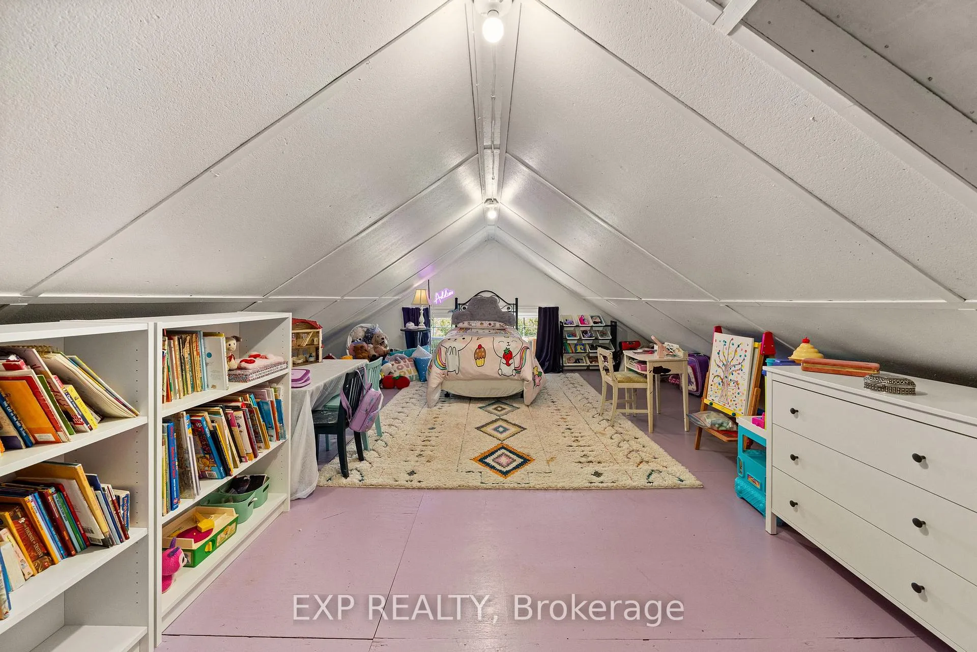 Photo 31 of 141 & 142 Station Road, Prince Edward County, Hillier Ward — HOMEH