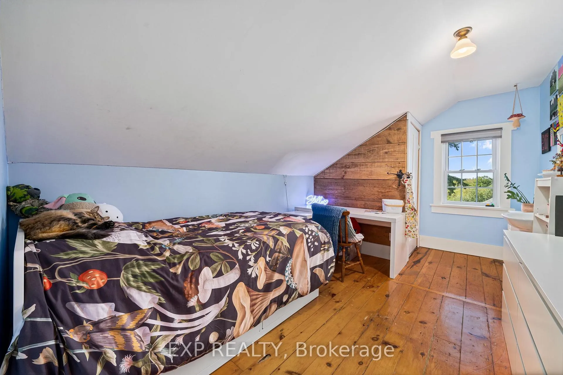 Photo 38 of 141 & 142 Station Road, Prince Edward County, Hillier Ward — HOMEH