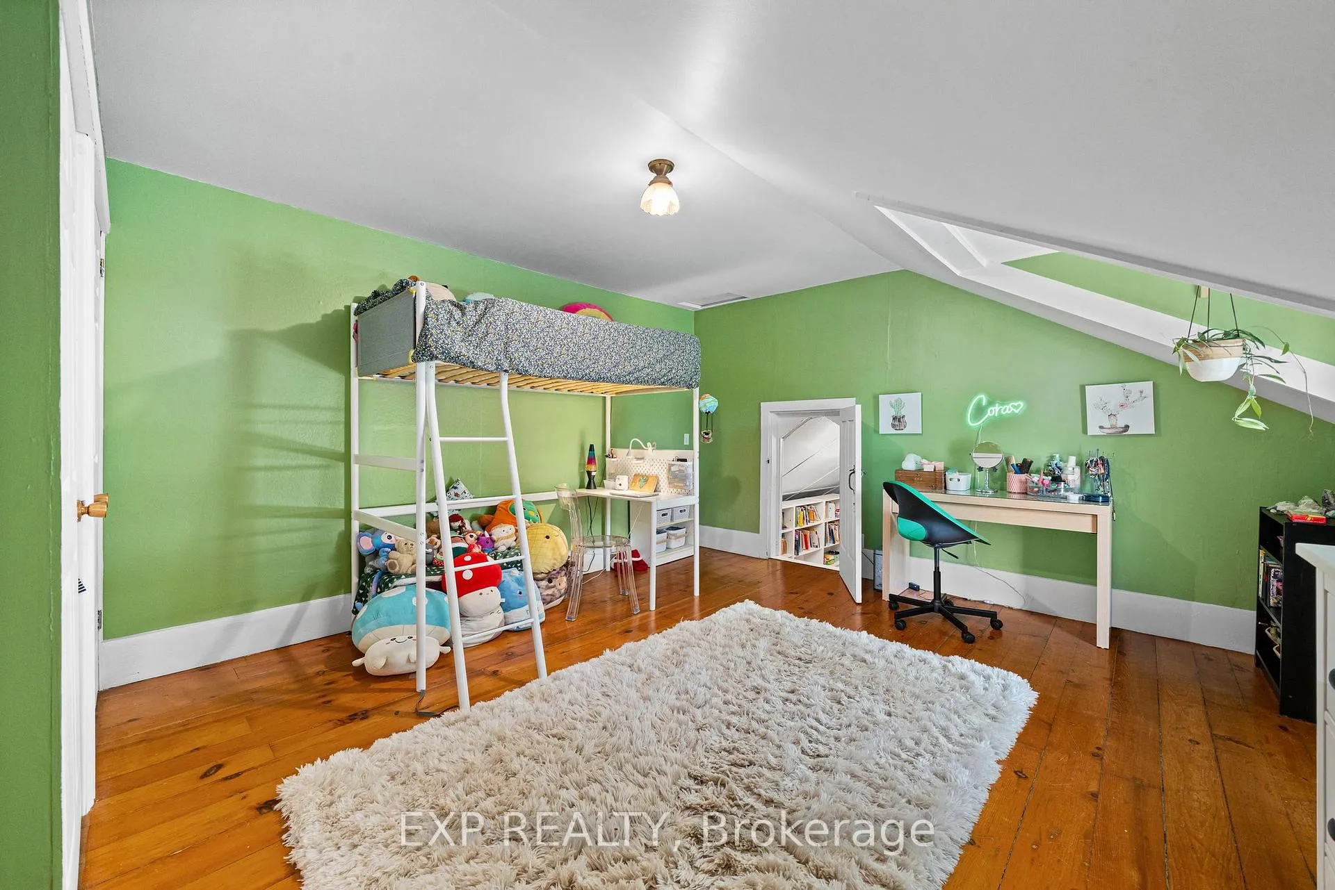 Photo 39 of 141 & 142 Station Road, Prince Edward County, Hillier Ward — HOMEH