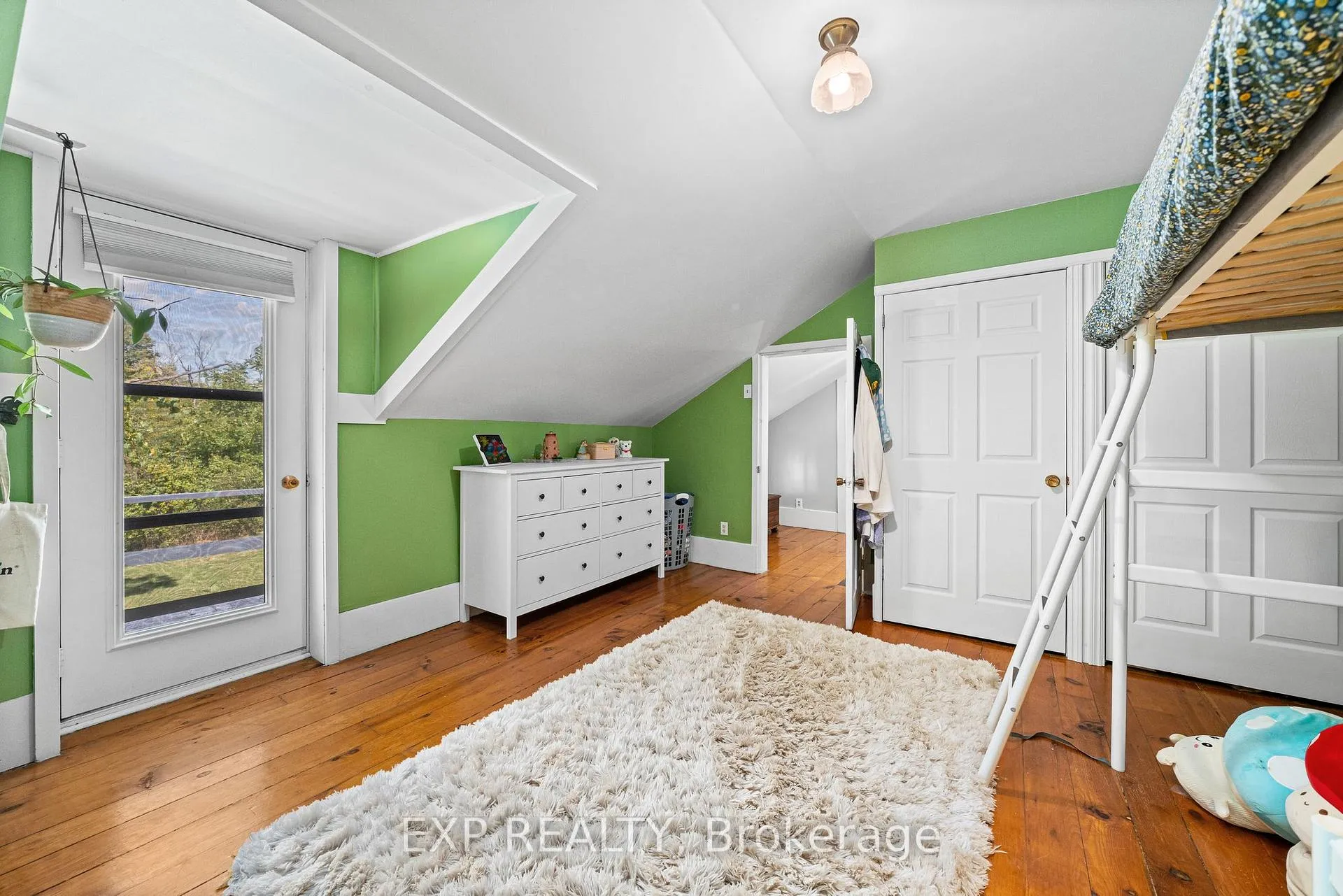 Photo 40 of 141 & 142 Station Road, Prince Edward County, Hillier Ward — HOMEH
