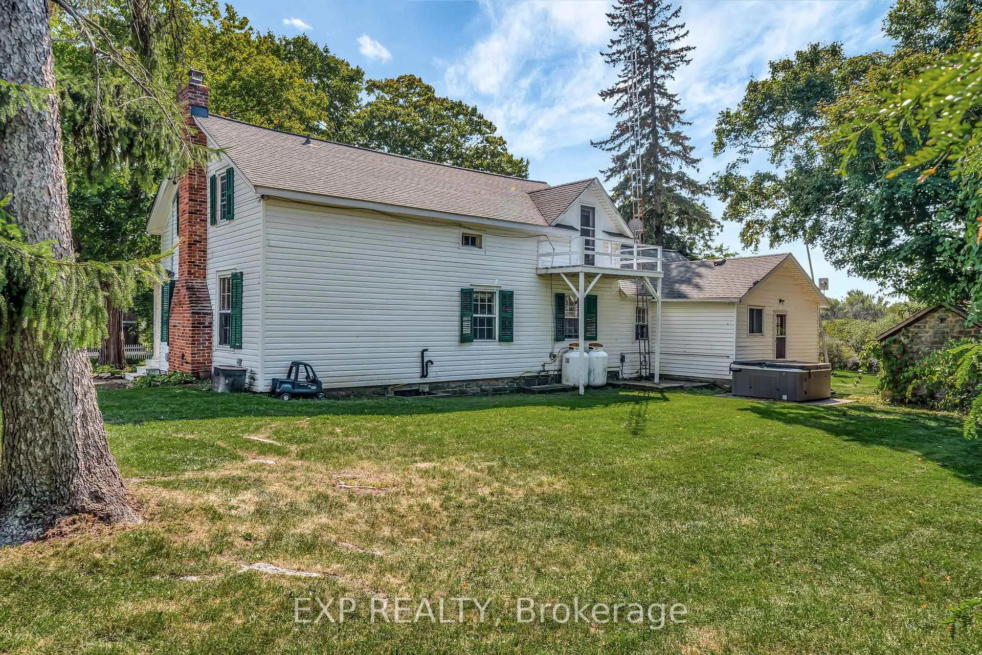 Photo 43 of 141 & 142 Station Road, Prince Edward County, Hillier Ward — HOMEH