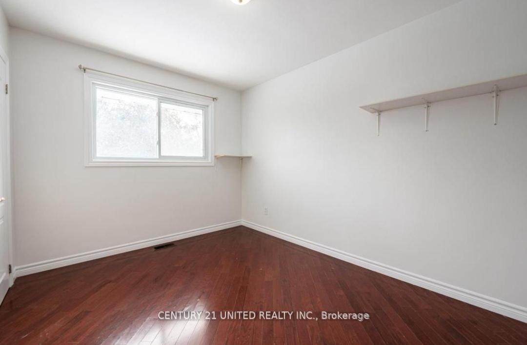 Photo 7 of Unit Upper, 509 Raymond Street, Peterborough, Northcrest Ward 5 — HOMEH