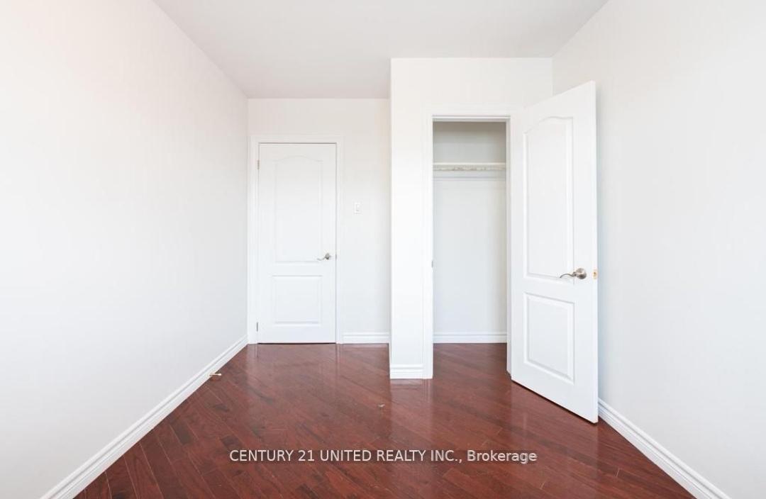 Photo 9 of Unit Upper, 509 Raymond Street, Peterborough, Northcrest Ward 5 — HOMEH