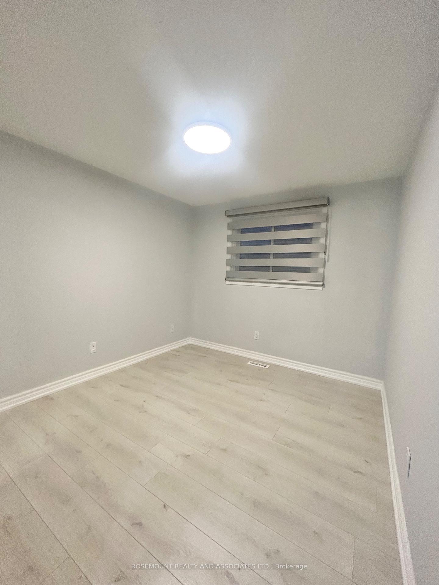 Photo 7 of 220 Ascot Court, Oshawa, Eastdale — HOMEH