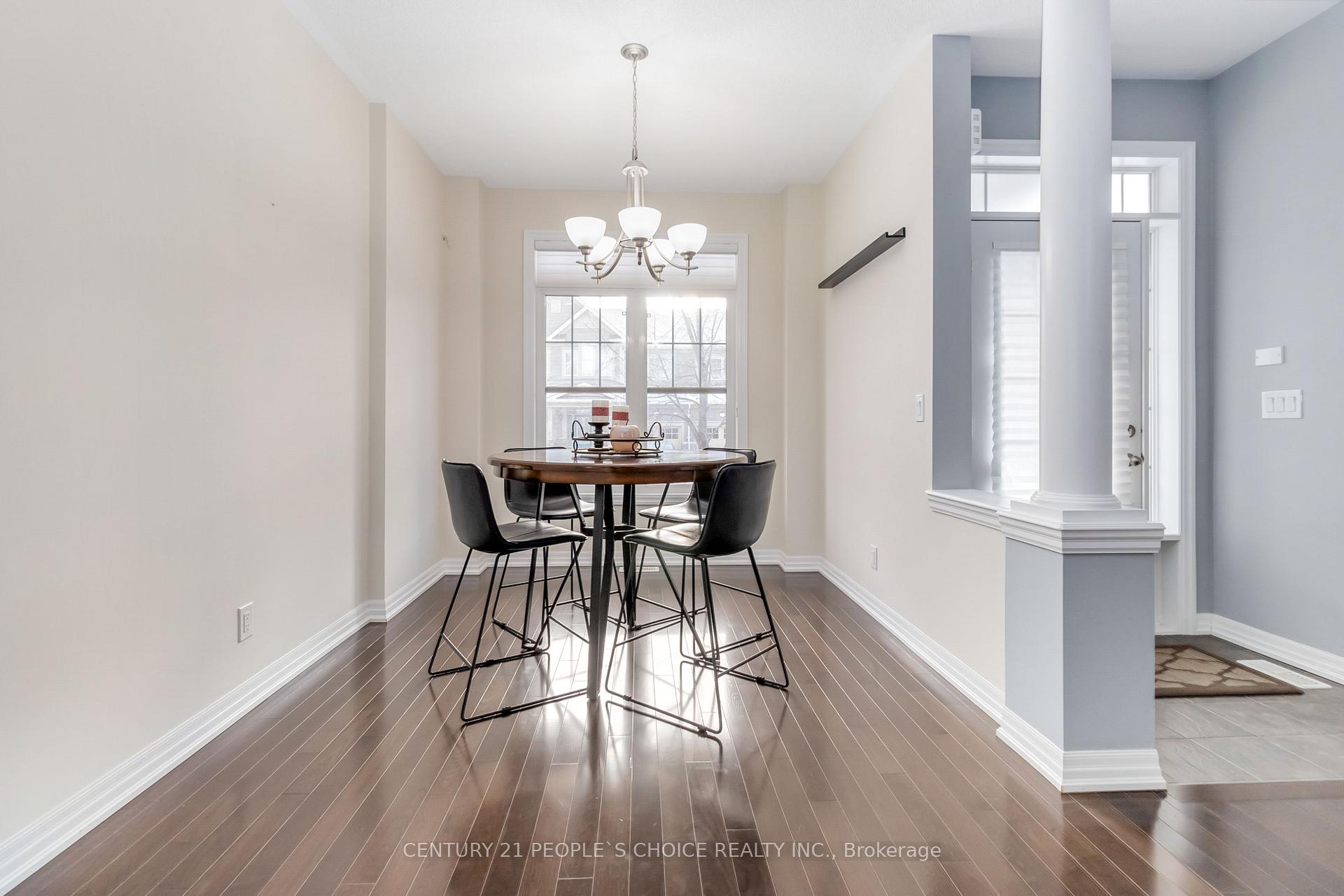 Photo 4 of 114 Aird Court, Milton, Scott — HOMEH