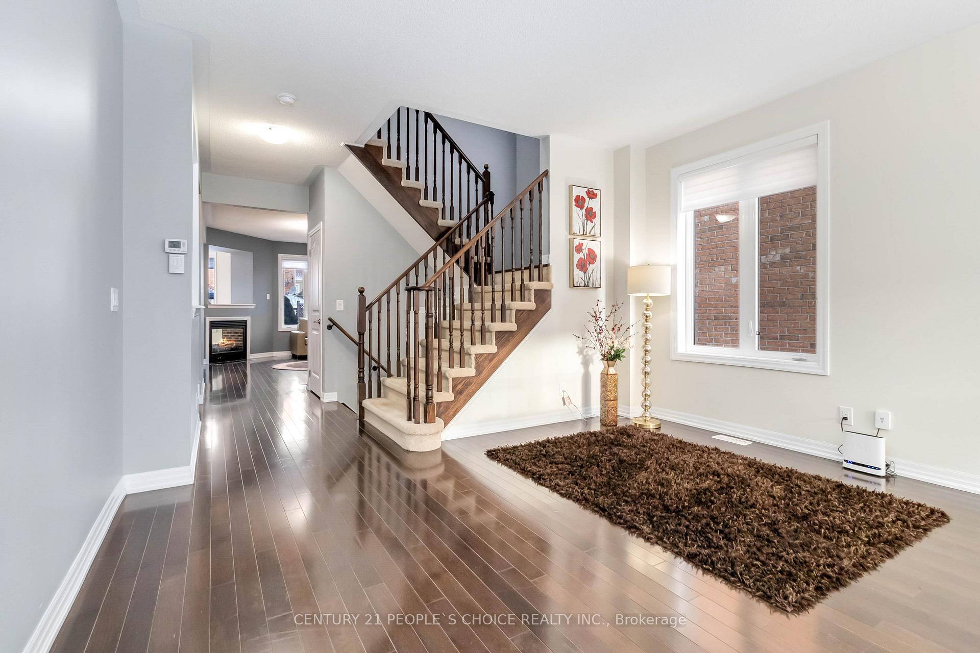 Photo 5 of 114 Aird Court, Milton, Scott — HOMEH