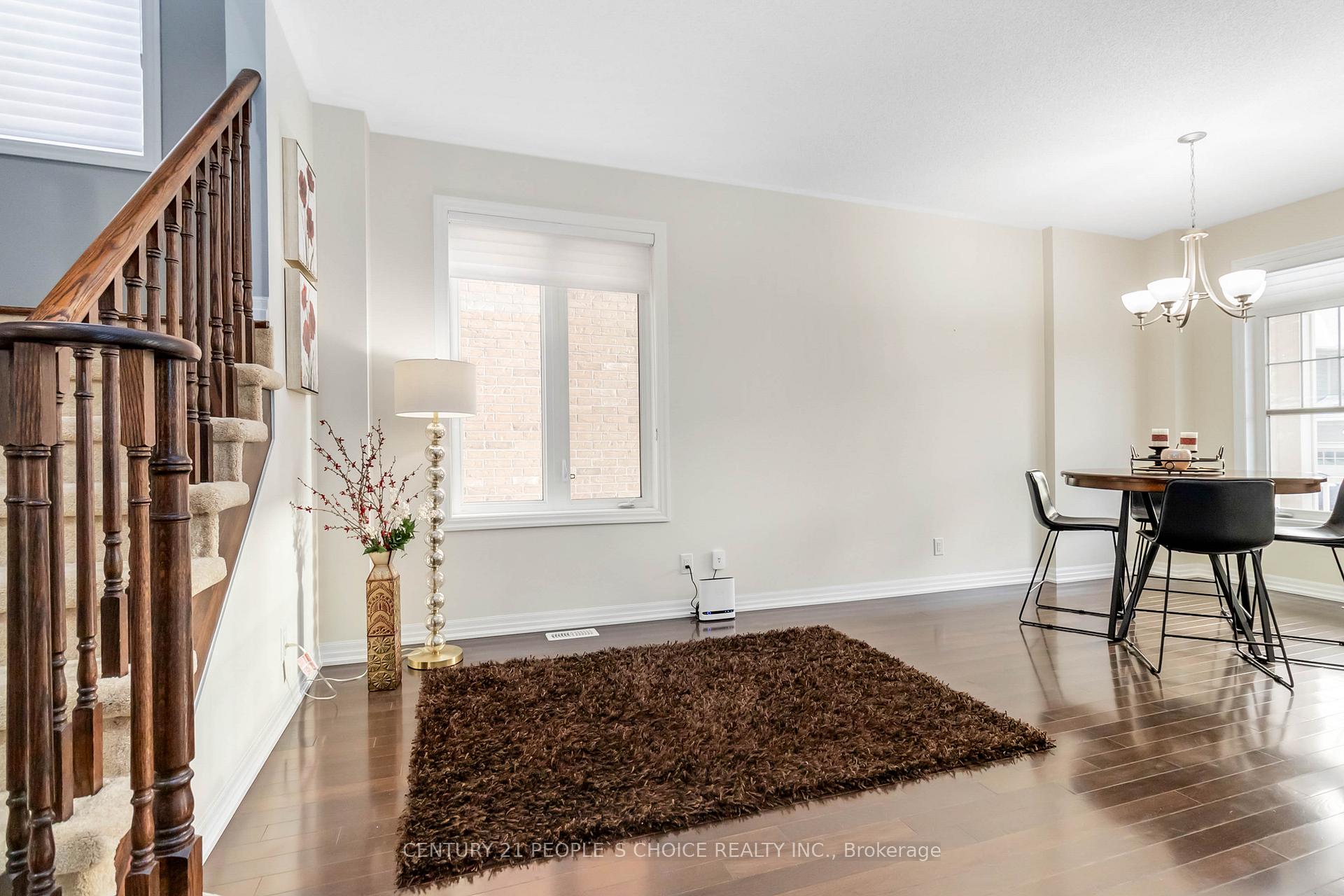Photo 6 of 114 Aird Court, Milton, Scott — HOMEH
