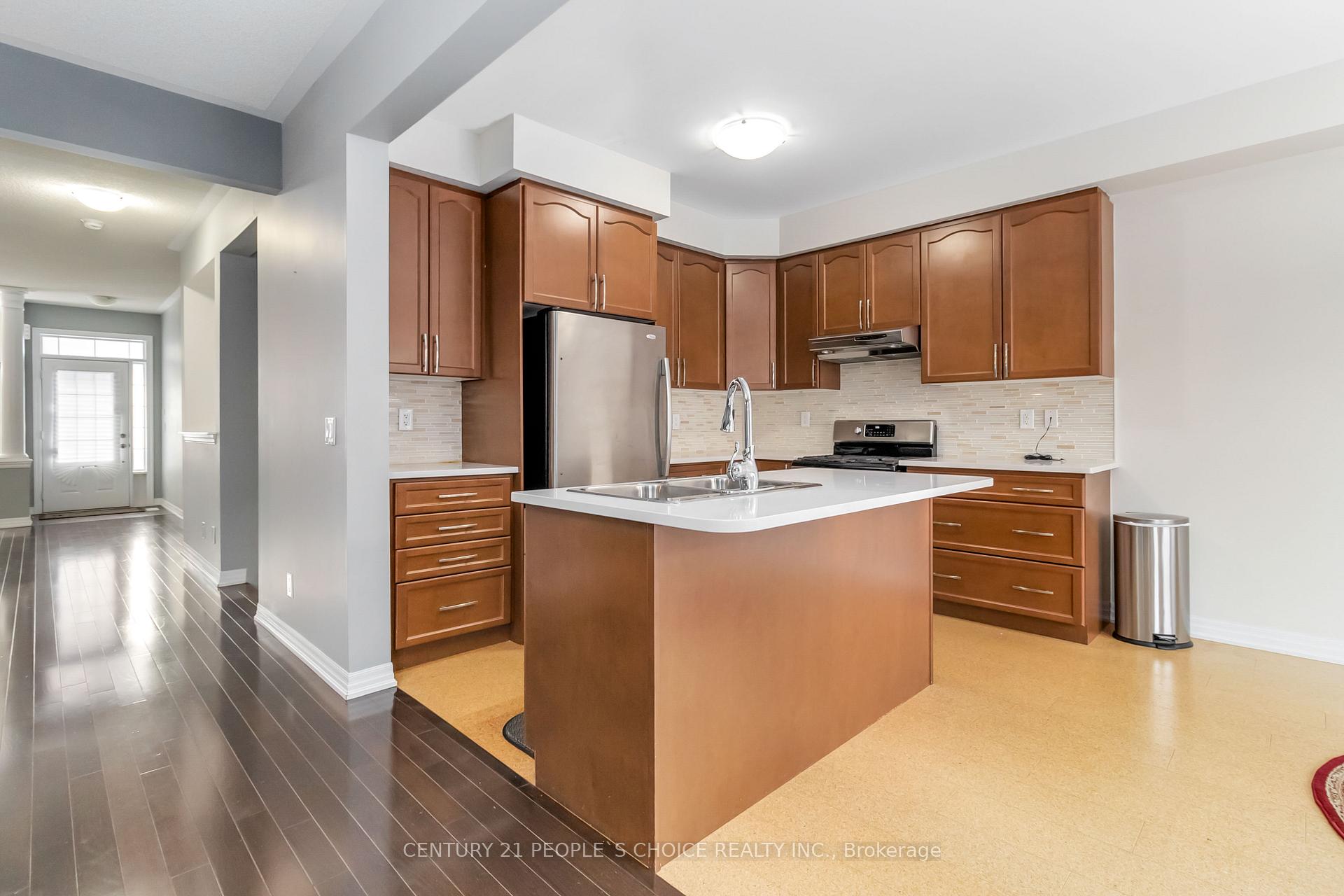 Photo 8 of 114 Aird Court, Milton, Scott — HOMEH