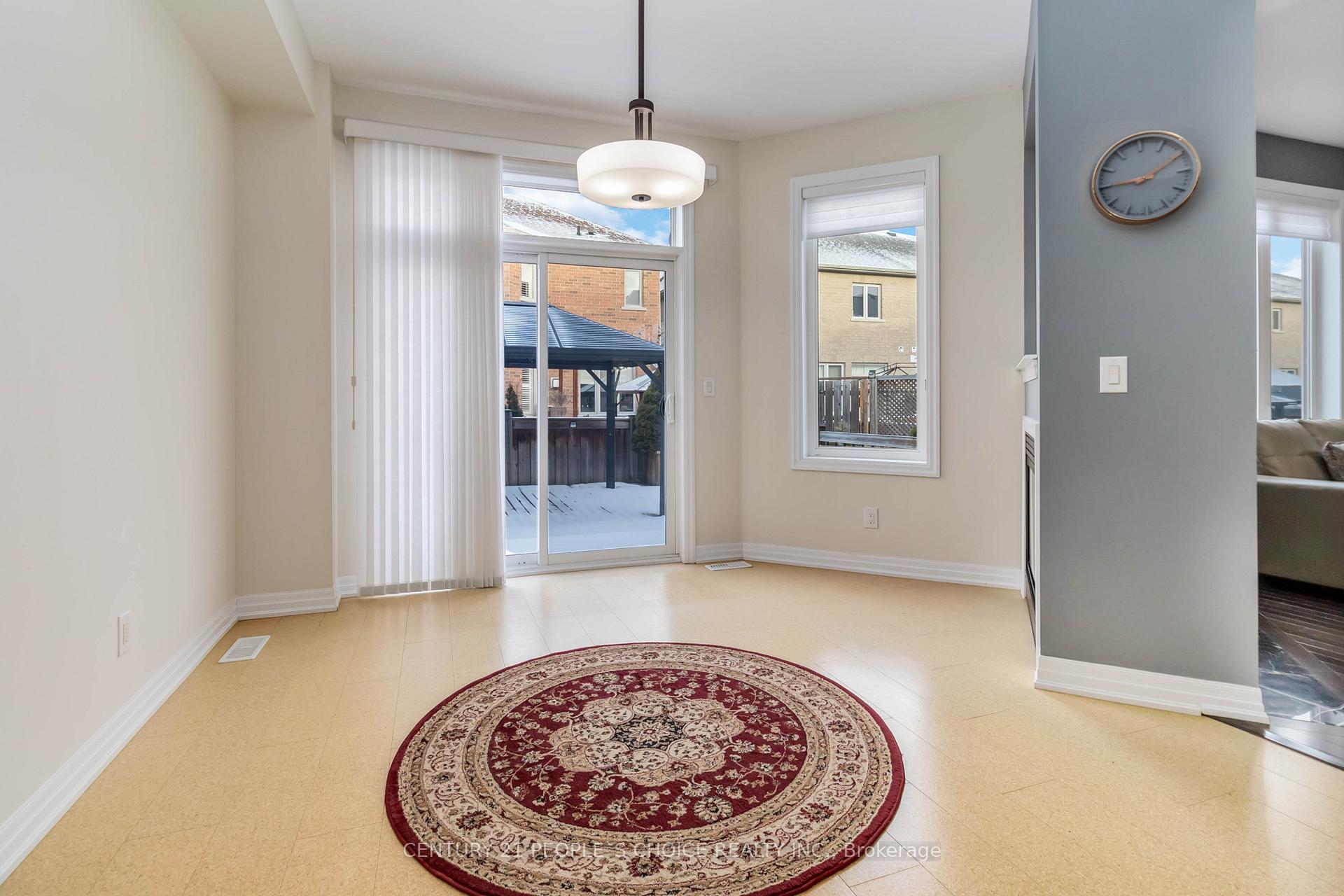 Photo 10 of 114 Aird Court, Milton, Scott — HOMEH