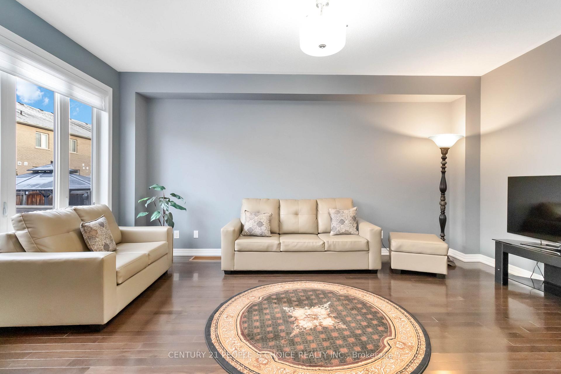 Photo 11 of 114 Aird Court, Milton, Scott — HOMEH