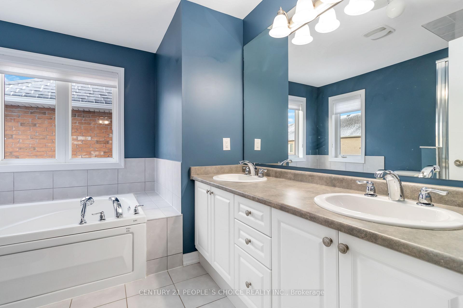 Photo 15 of 114 Aird Court, Milton, Scott — HOMEH