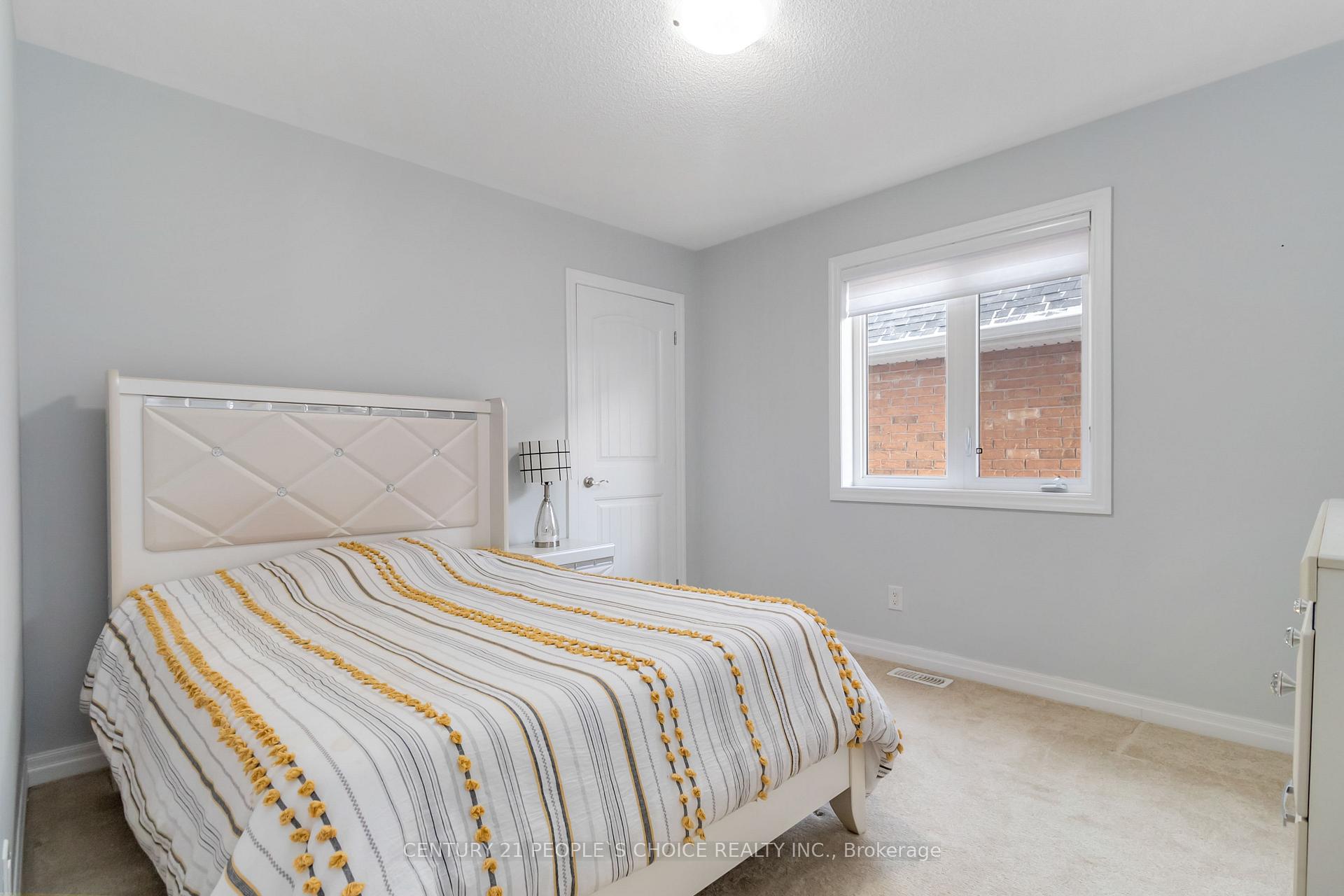 Photo 18 of 114 Aird Court, Milton, Scott — HOMEH