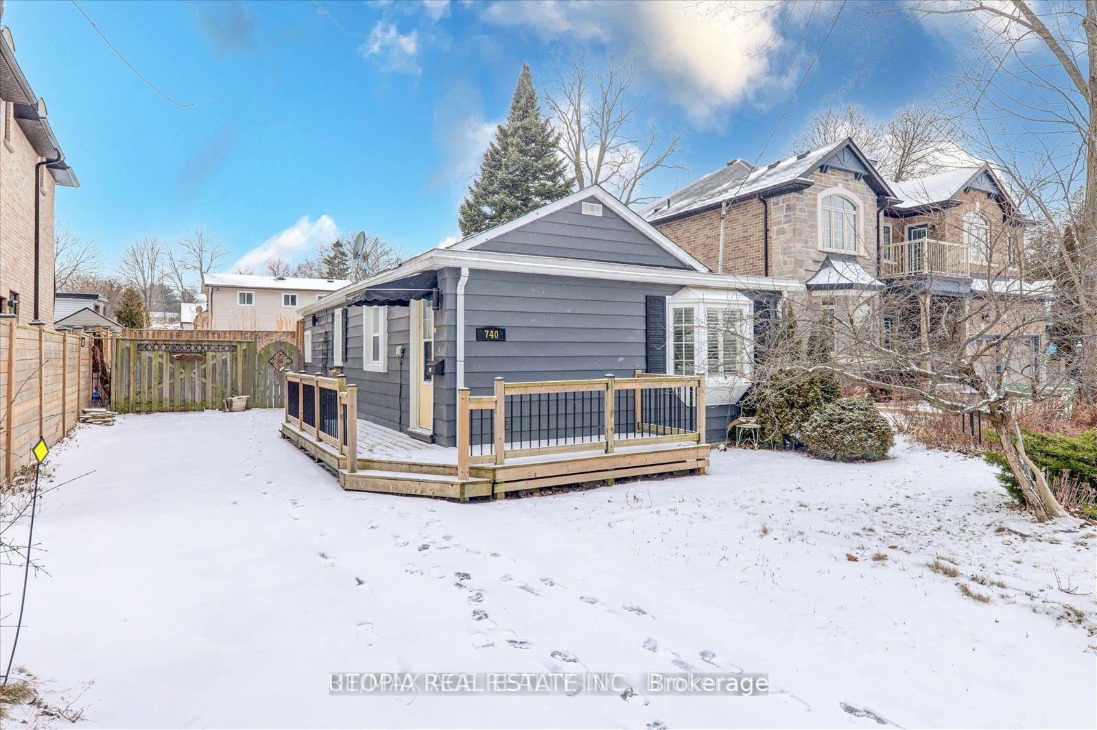 Photo 1 of 740 Hillview Crescent, Pickering, West Shore — HOMEH