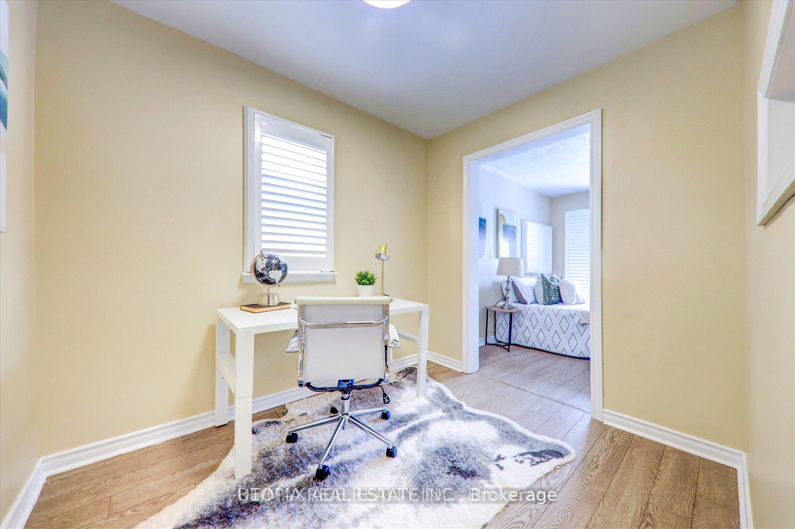 Photo 12 of 740 Hillview Crescent, Pickering, West Shore — HOMEH