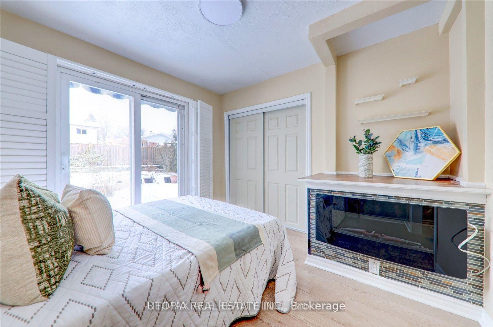 Photo 14 of 740 Hillview Crescent, Pickering, West Shore — HOMEH