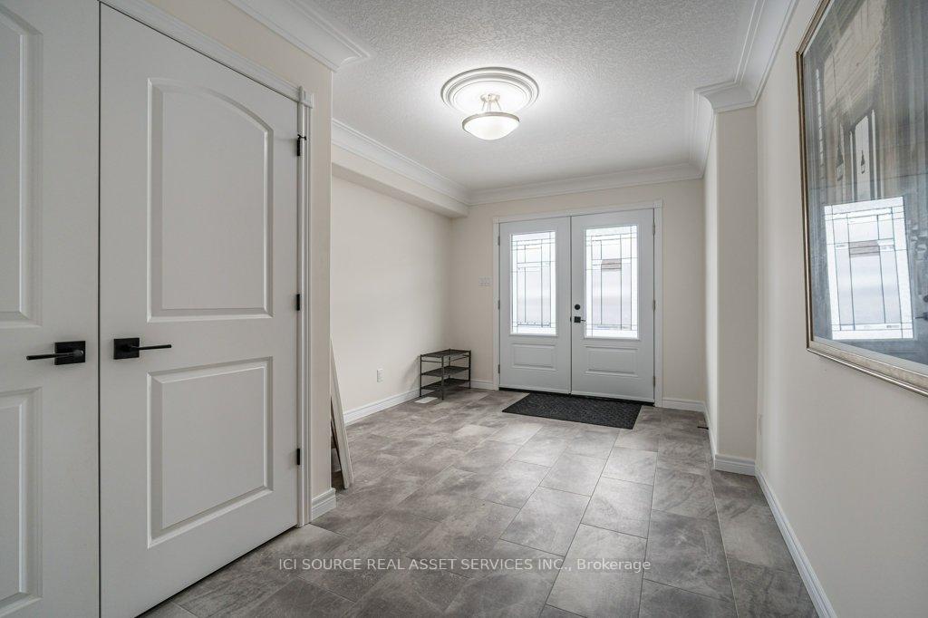Photo 10 of 903 Bamford Terrace, Peterborough, Monaghan Ward 2 — HOMEH