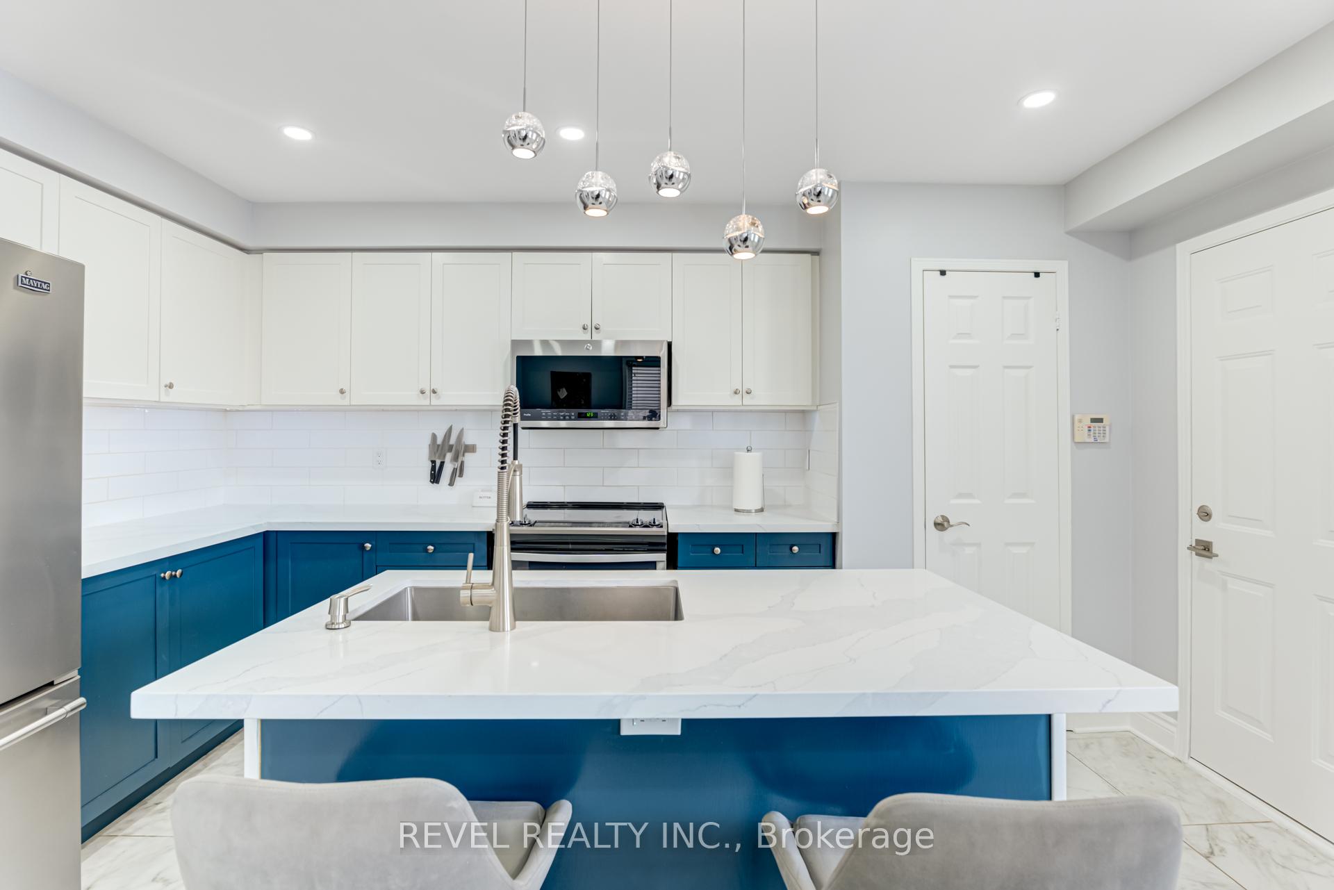 Photo 15 of 1080 Davis Lane, Milton, Dempsey — HOMEH