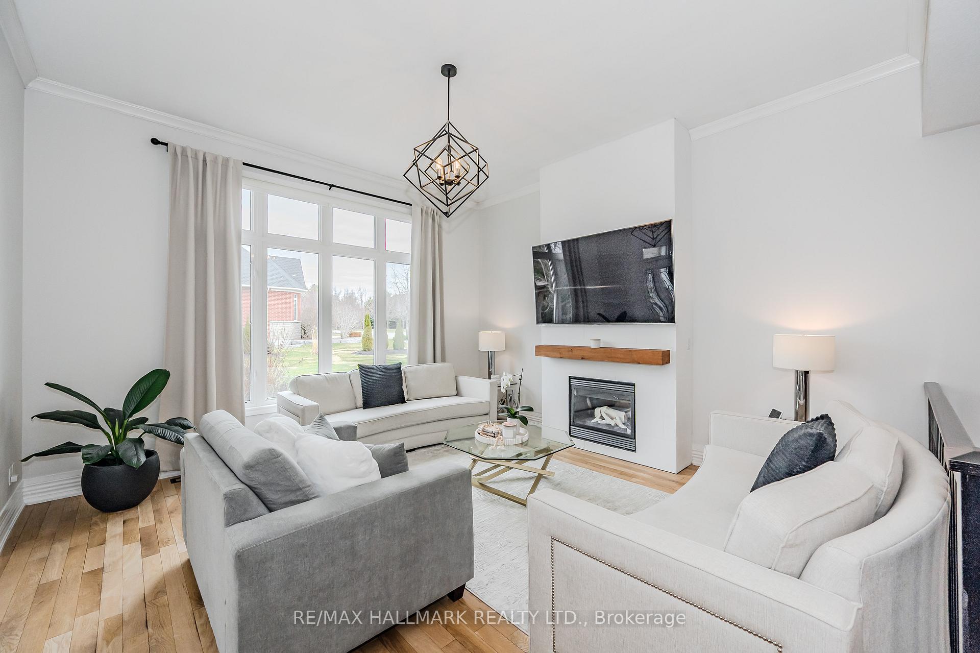 Photo 9 of 33 Aberfoyle Mill Crescent, Puslinch, Aberfoyle — HOMEH