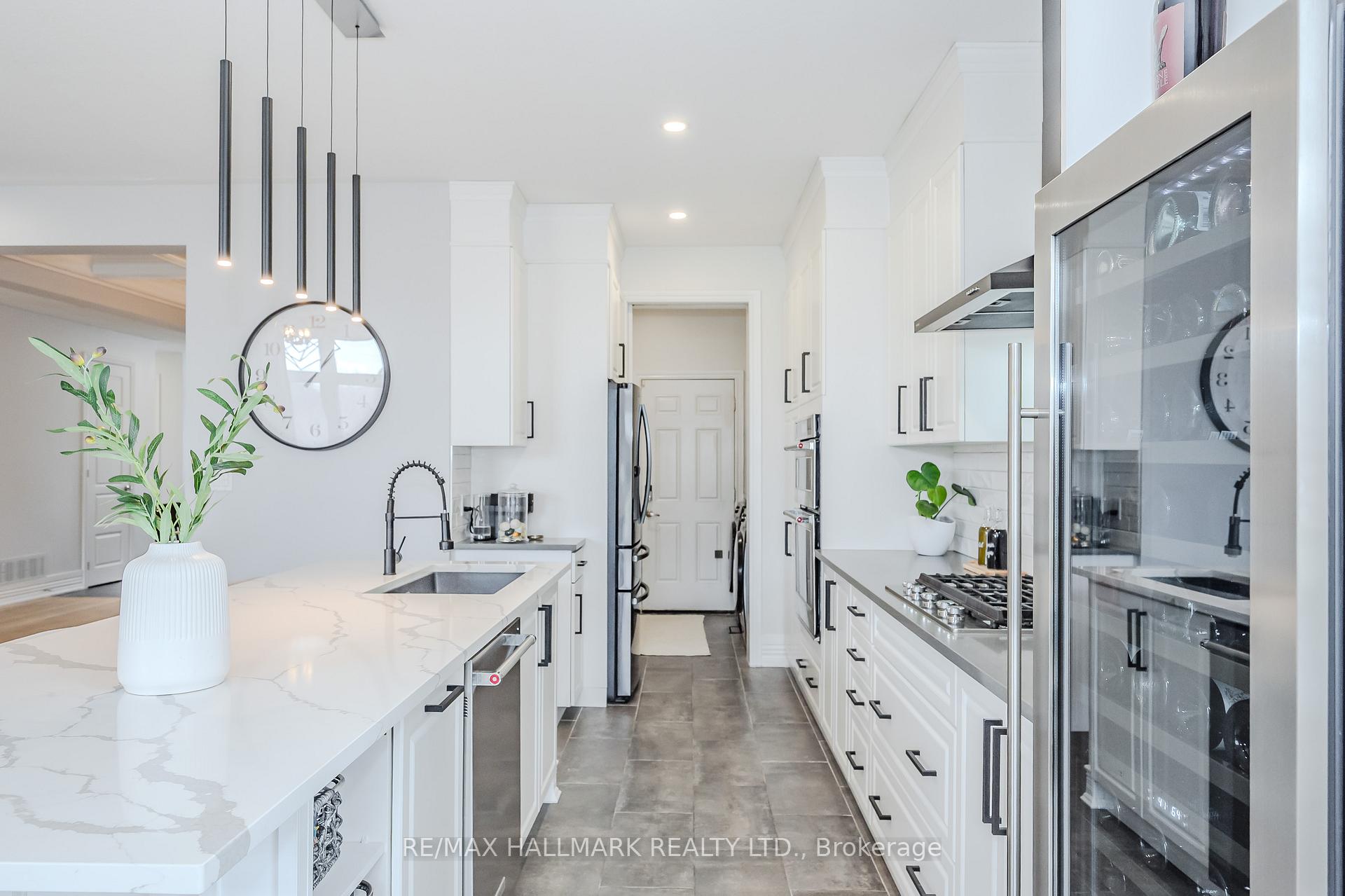 Photo 17 of 33 Aberfoyle Mill Crescent, Puslinch, Aberfoyle — HOMEH
