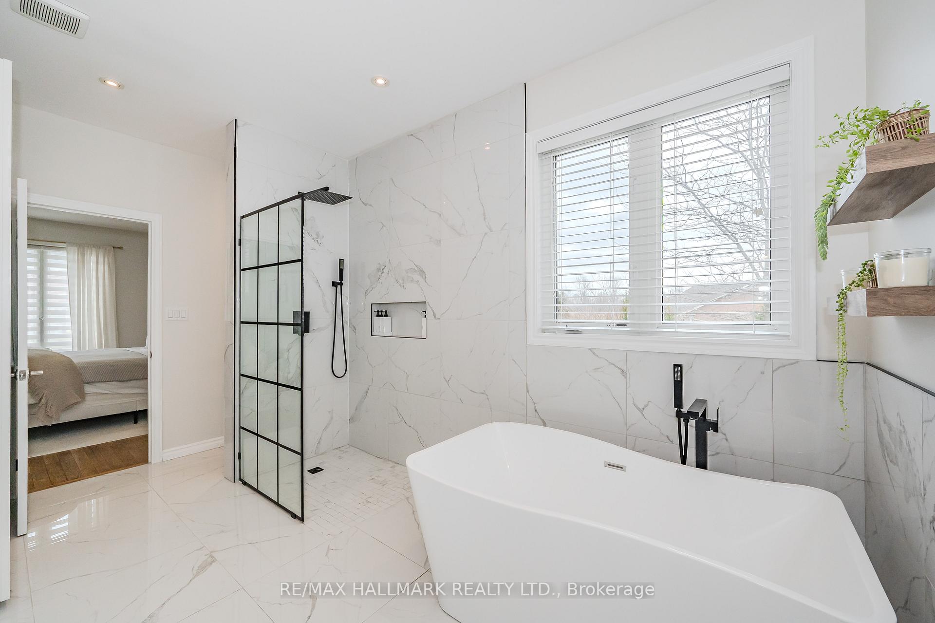 Photo 22 of 33 Aberfoyle Mill Crescent, Puslinch, Aberfoyle — HOMEH