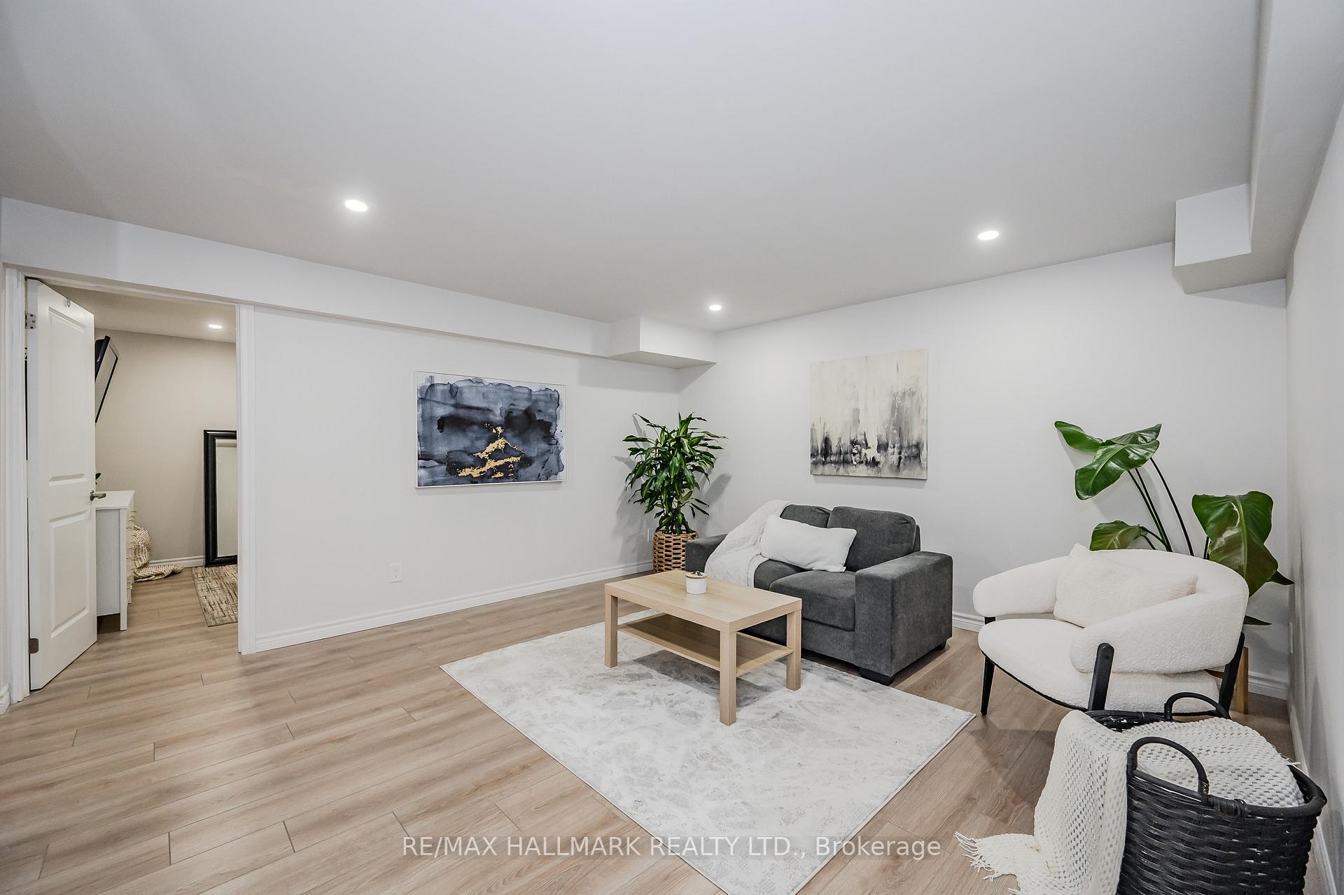 Photo 31 of 33 Aberfoyle Mill Crescent, Puslinch, Aberfoyle — HOMEH