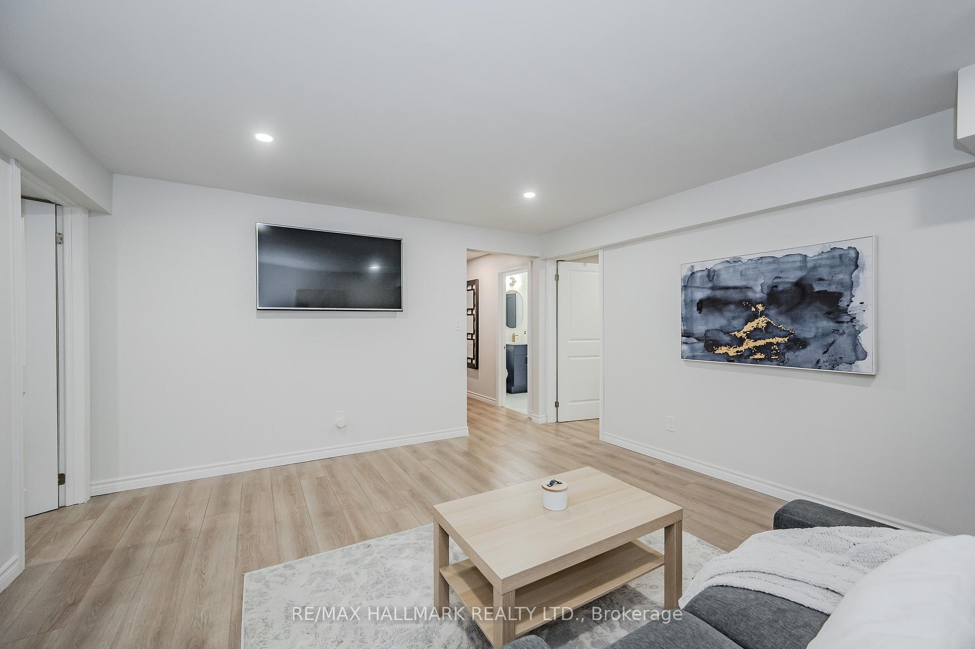Photo 33 of 33 Aberfoyle Mill Crescent, Puslinch, Aberfoyle — HOMEH