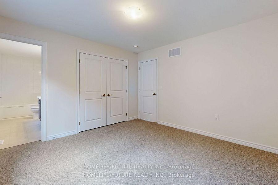 Photo 10 of 107 York Drive, Peterborough, Monaghan Ward 2 — HOMEH