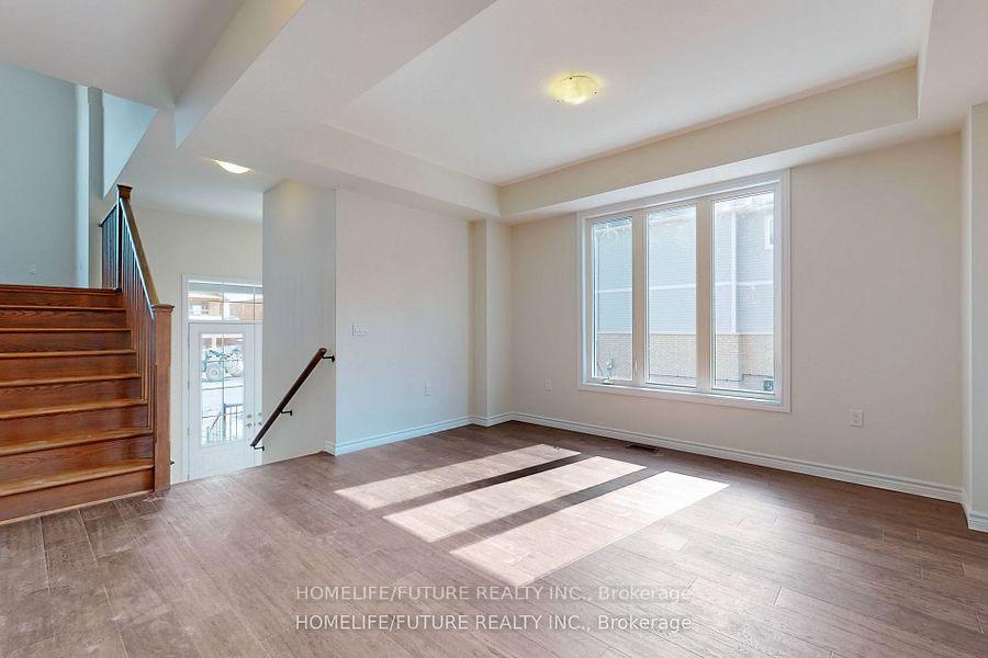 Photo 15 of 107 York Drive, Peterborough, Monaghan Ward 2 — HOMEH