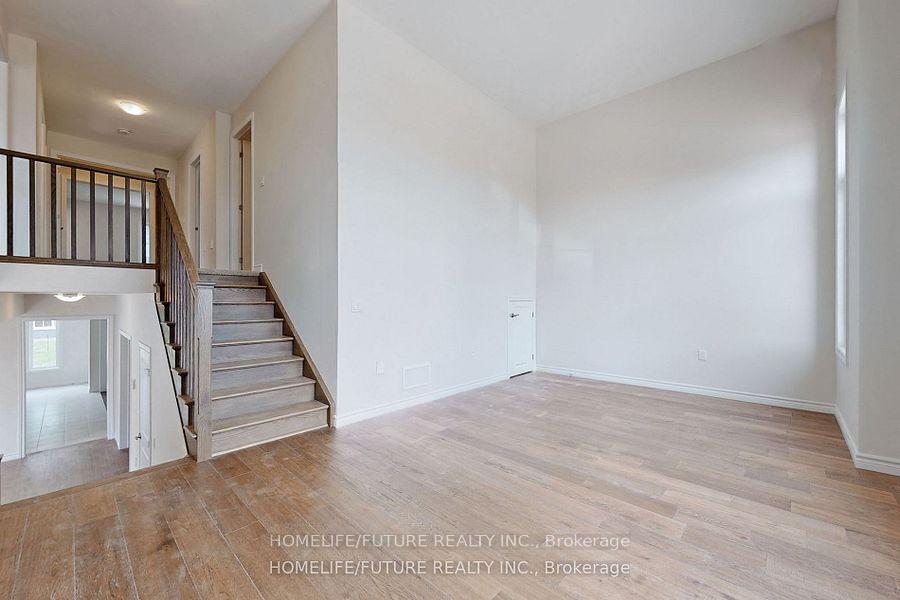 Photo 23 of 107 York Drive, Peterborough, Monaghan Ward 2 — HOMEH