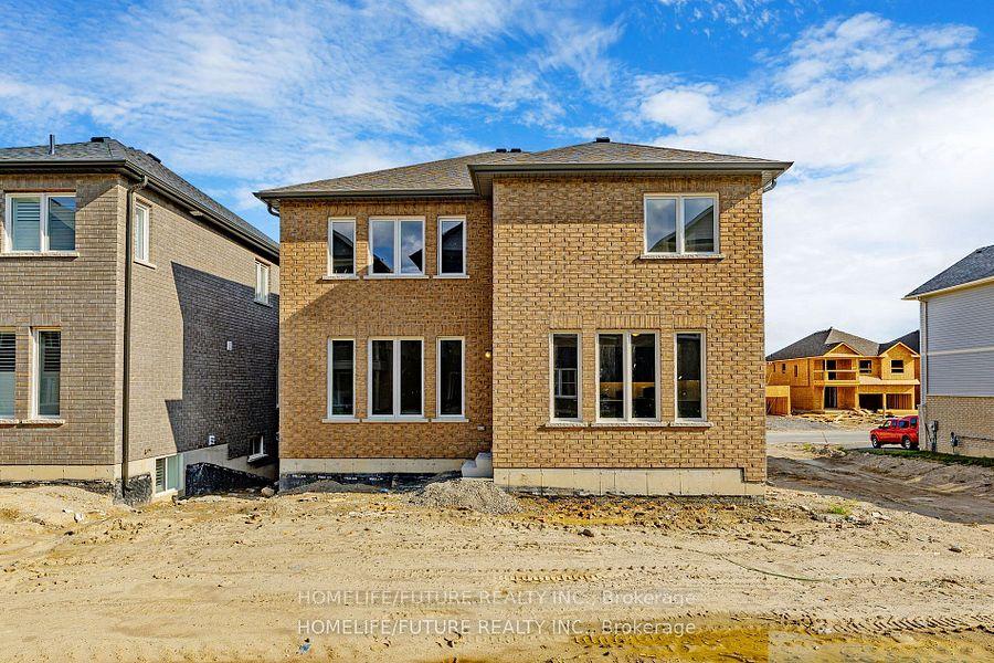 Photo 27 of 107 York Drive, Peterborough, Monaghan Ward 2 — HOMEH