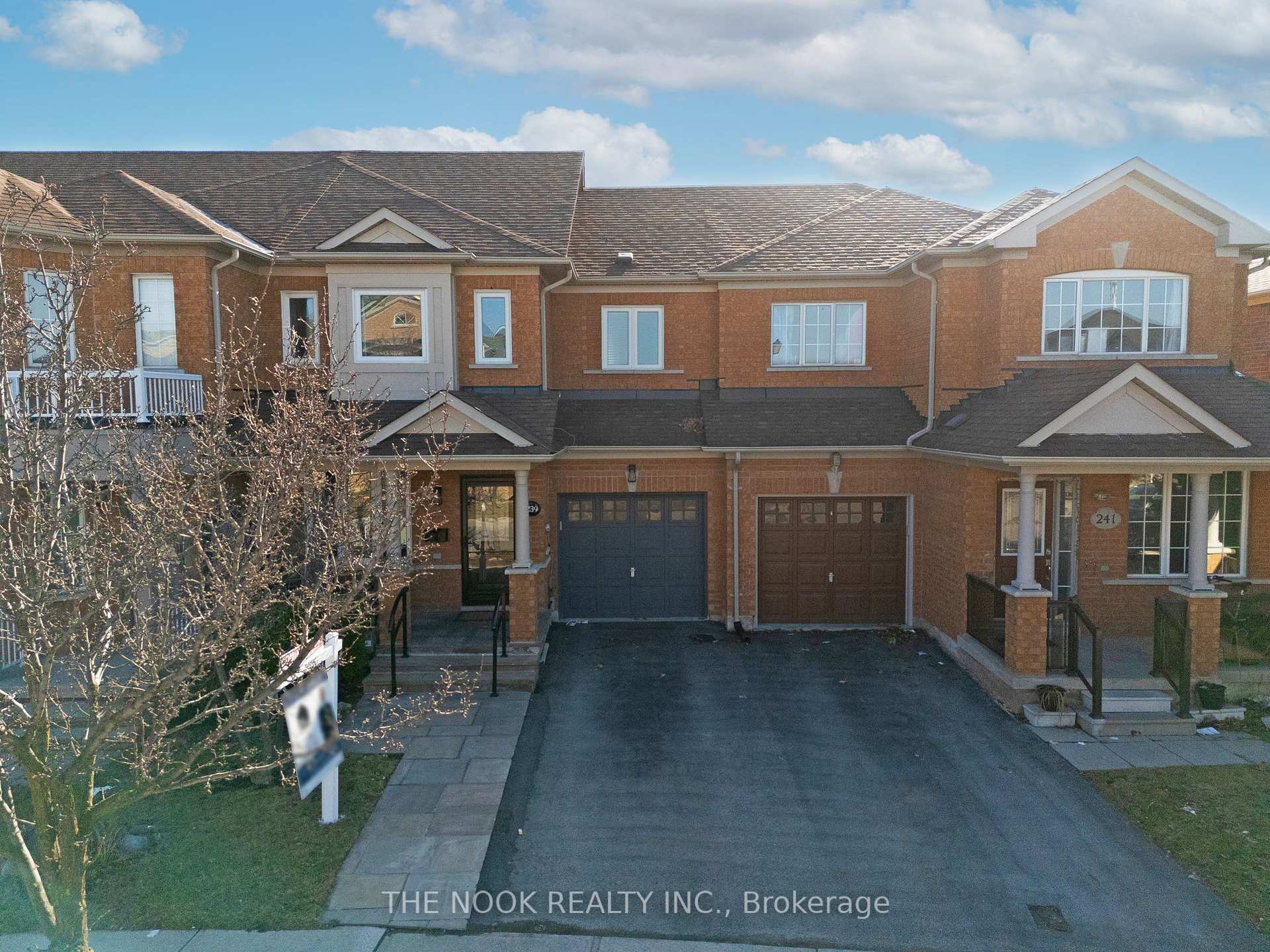 Photo 1 of 239 Hadley Woods Terrace, Milton, Dempsey — HOMEH