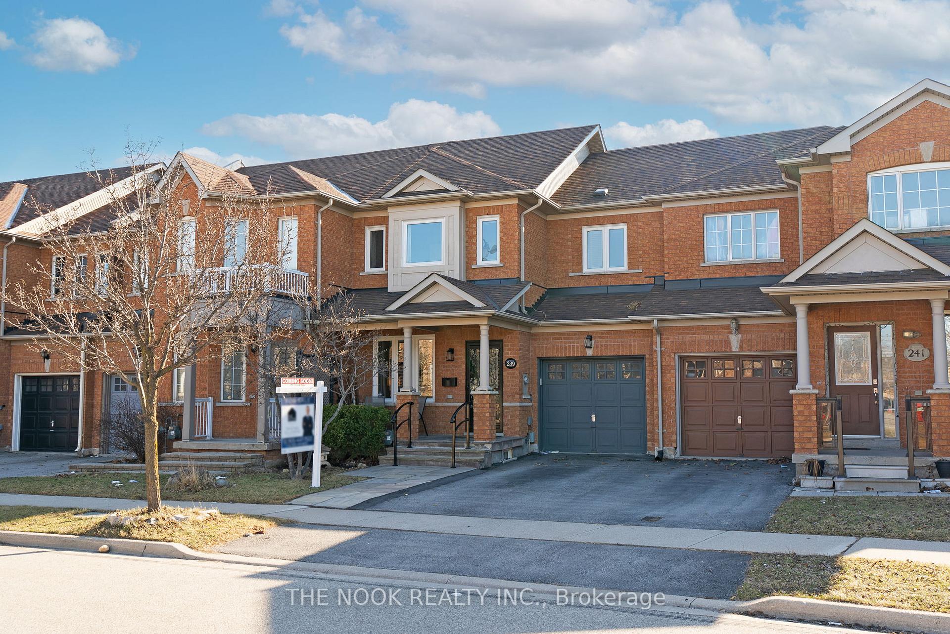 Photo 2 of 239 Hadley Woods Terrace, Milton, Dempsey — HOMEH