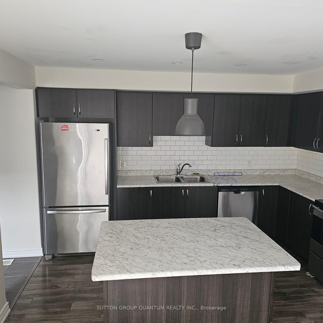 Photo 1 of 903 Broadway Boulevard, Peterborough, Northcrest Ward 5 — HOMEH