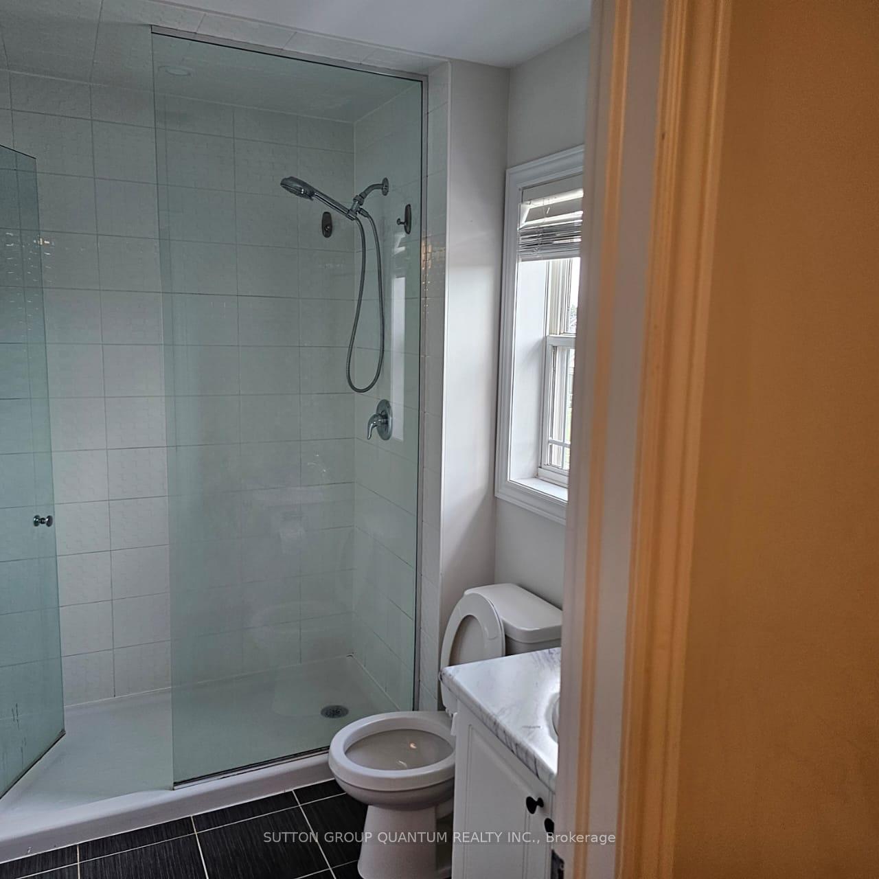 Photo 8 of 903 Broadway Boulevard, Peterborough, Northcrest Ward 5 — HOMEH
