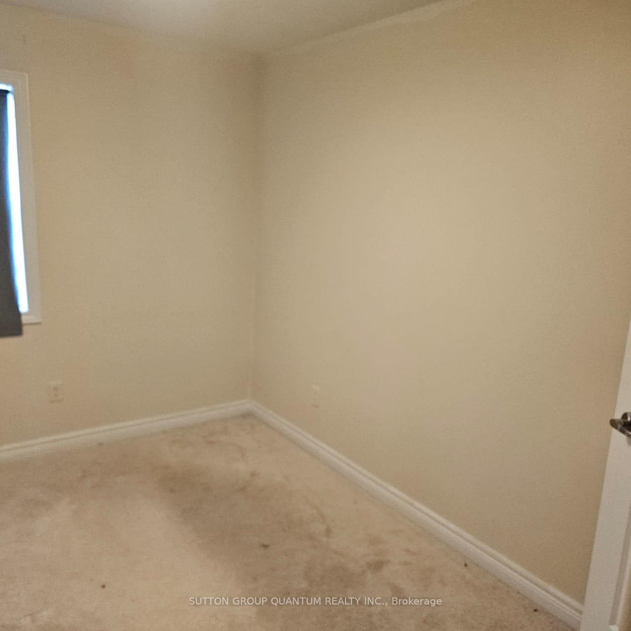 Photo 14 of 903 Broadway Boulevard, Peterborough, Northcrest Ward 5 — HOMEH