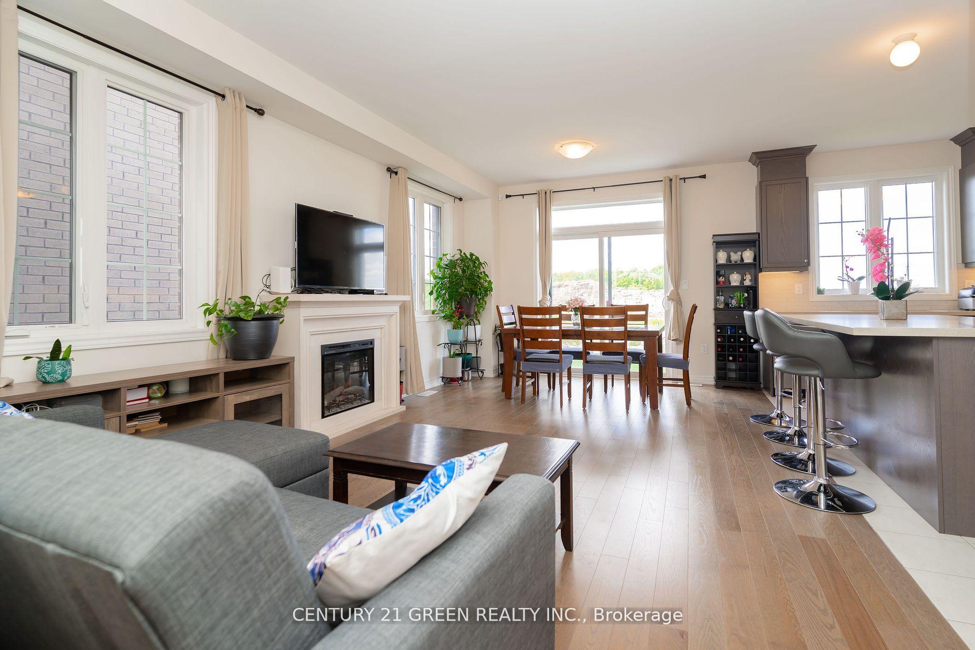 Photo 9 of 1090 Pisces Trail, Pickering, Rural Pickering — HOMEH