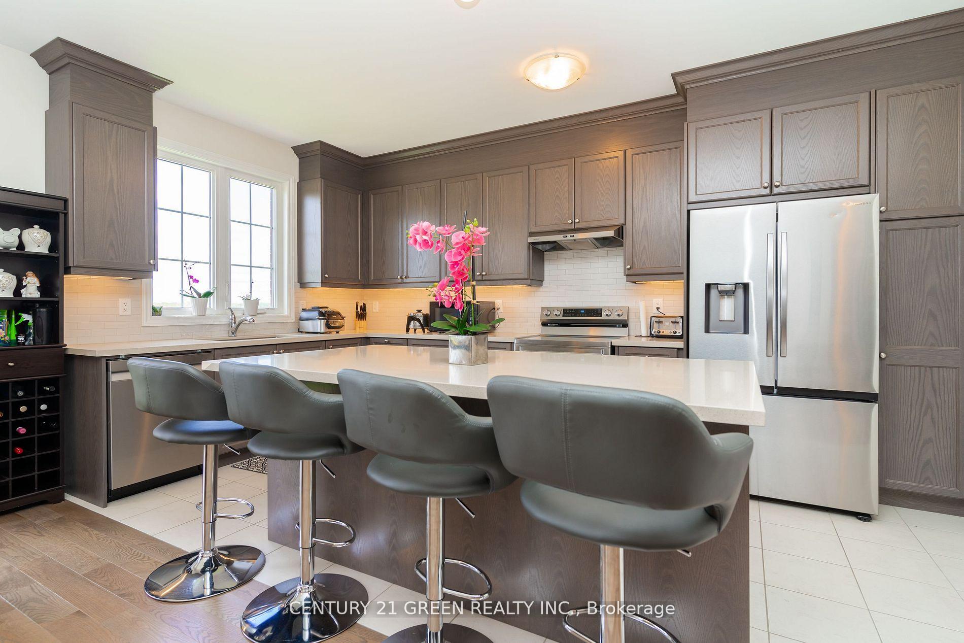 Photo 14 of 1090 Pisces Trail, Pickering, Rural Pickering — HOMEH