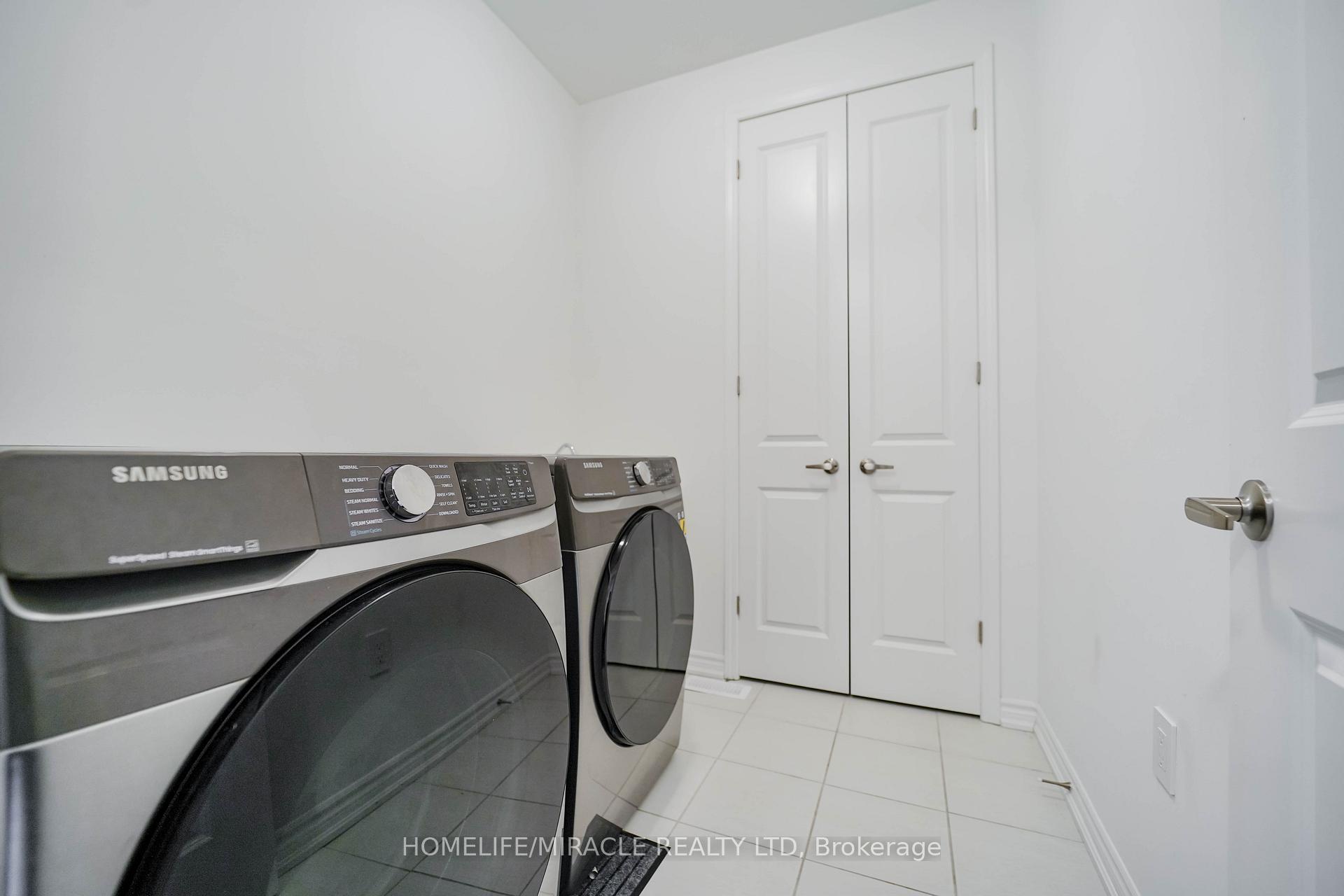 Photo 24 of 2823 Foxden Square, Pickering, Rural Pickering — HOMEH