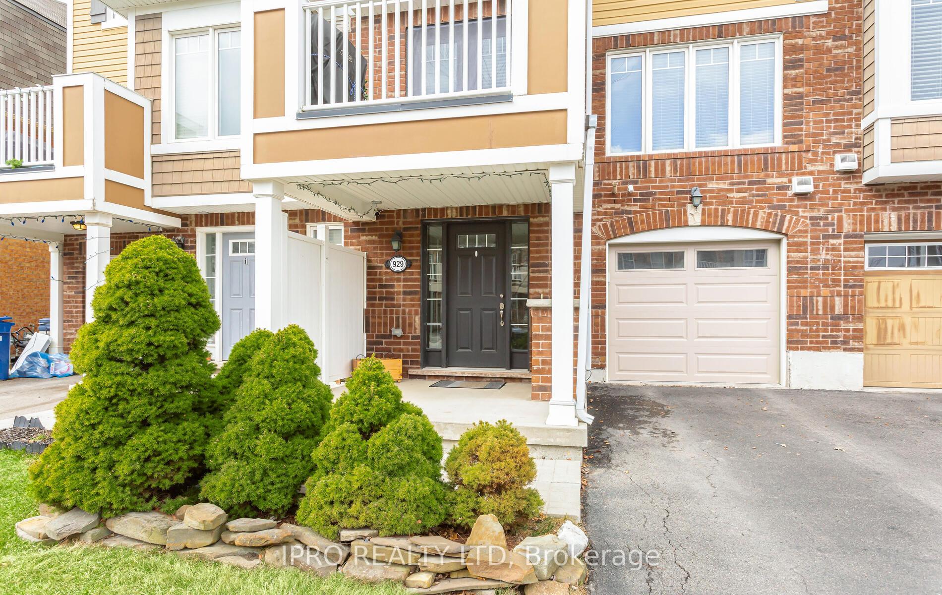 Photo 3 of 929 Nadalin Heights, Milton, Willmott — HOMEH