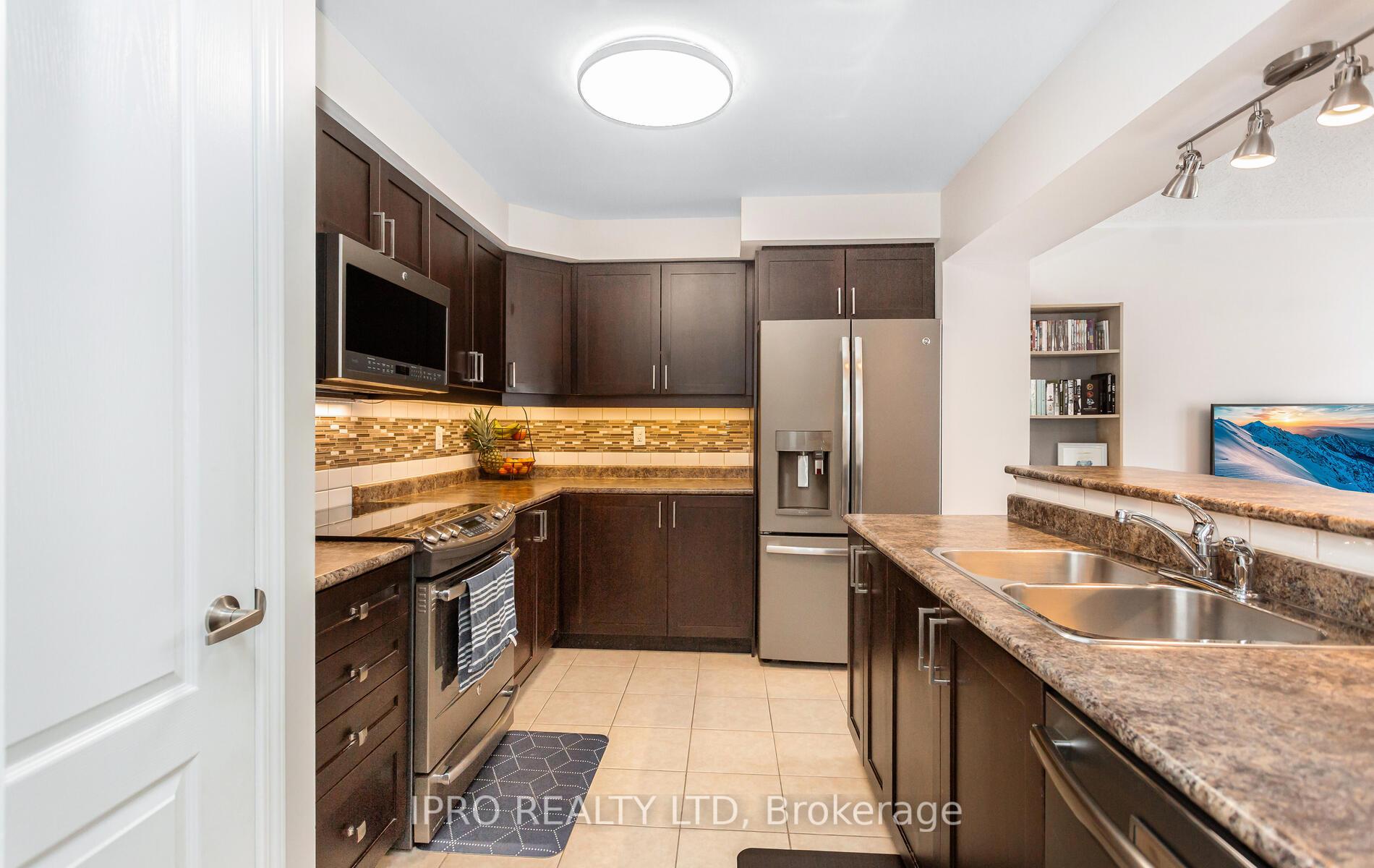Photo 19 of 929 Nadalin Heights, Milton, Willmott — HOMEH