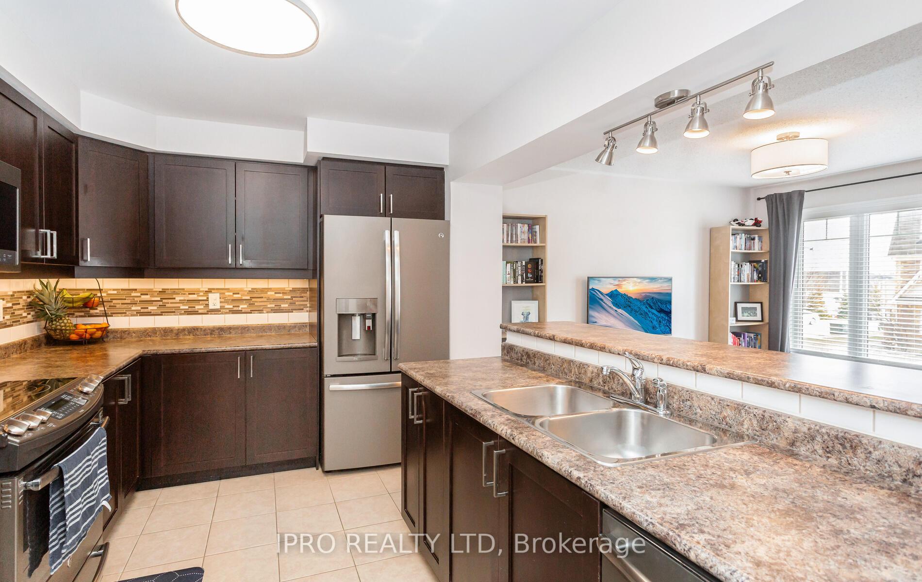 Photo 20 of 929 Nadalin Heights, Milton, Willmott — HOMEH