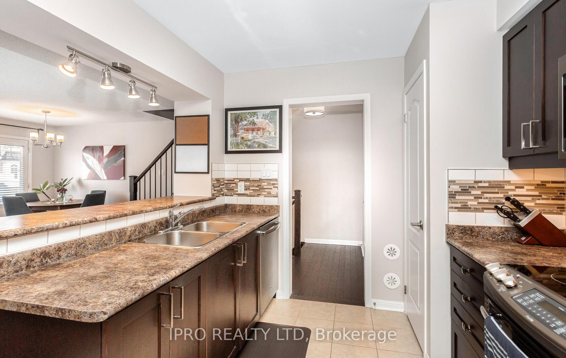 Photo 24 of 929 Nadalin Heights, Milton, Willmott — HOMEH